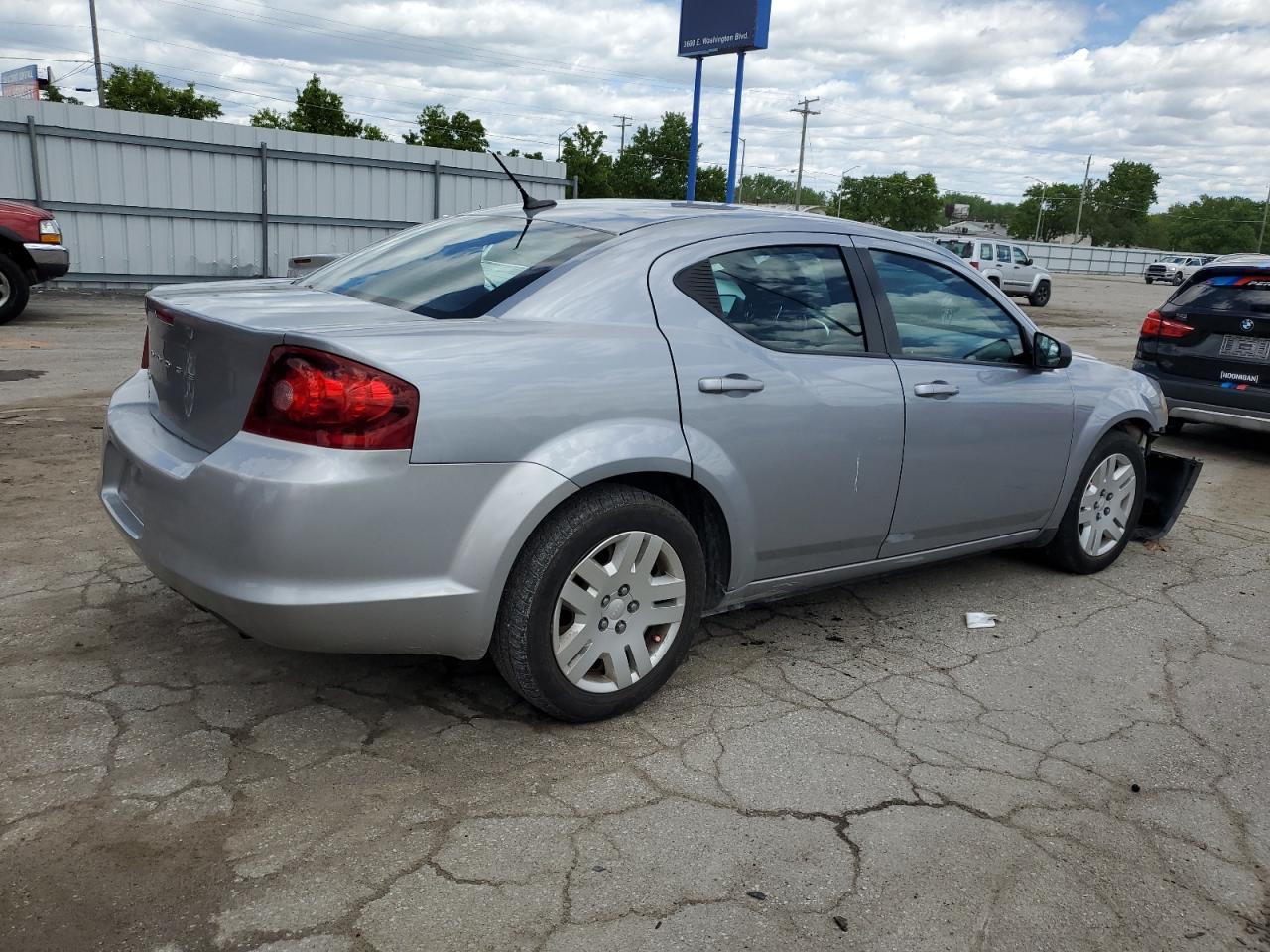 Photo 2 VIN: 1C3CDZAB5DN757382 - DODGE AVENGER 