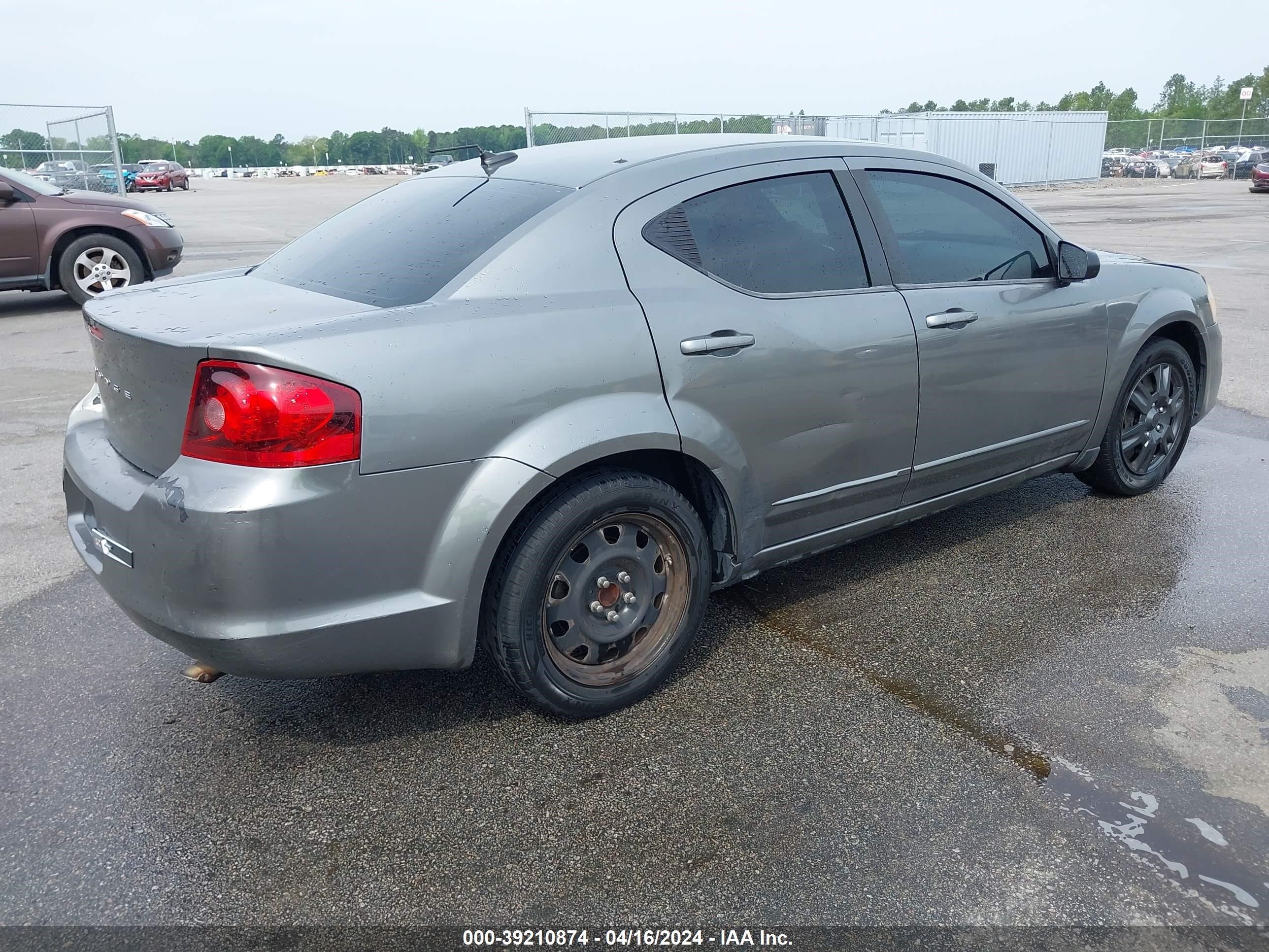 Photo 3 VIN: 1C3CDZAB6CN285532 - DODGE AVENGER 