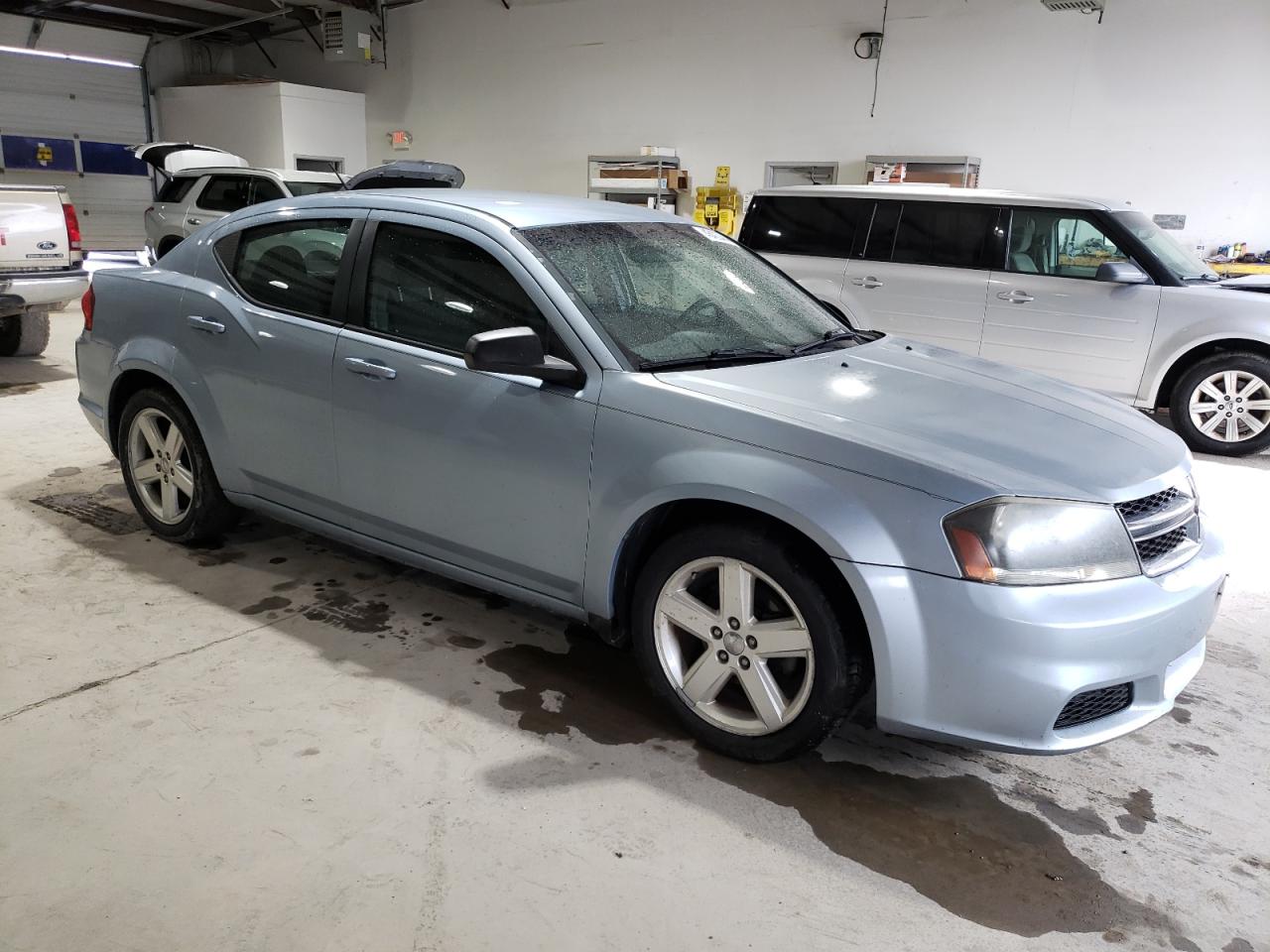 Photo 3 VIN: 1C3CDZAB7DN516892 - DODGE AVENGER 