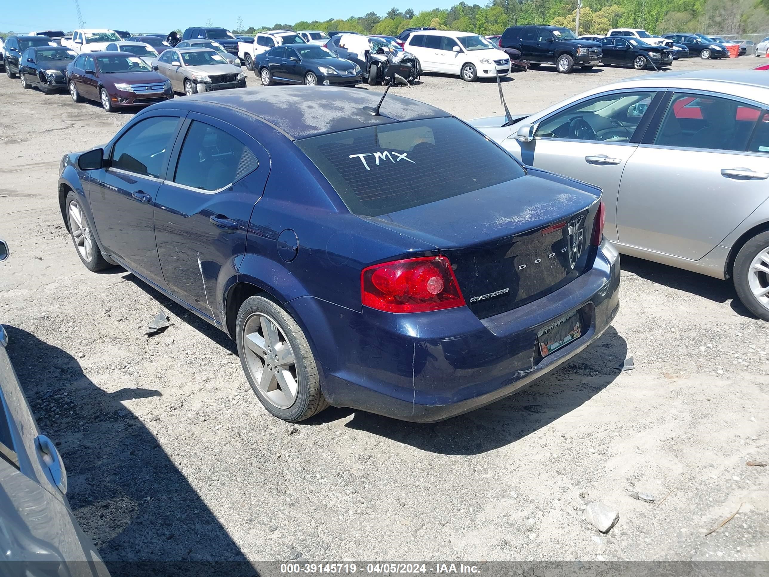 Photo 2 VIN: 1C3CDZAB7DN752040 - DODGE AVENGER 