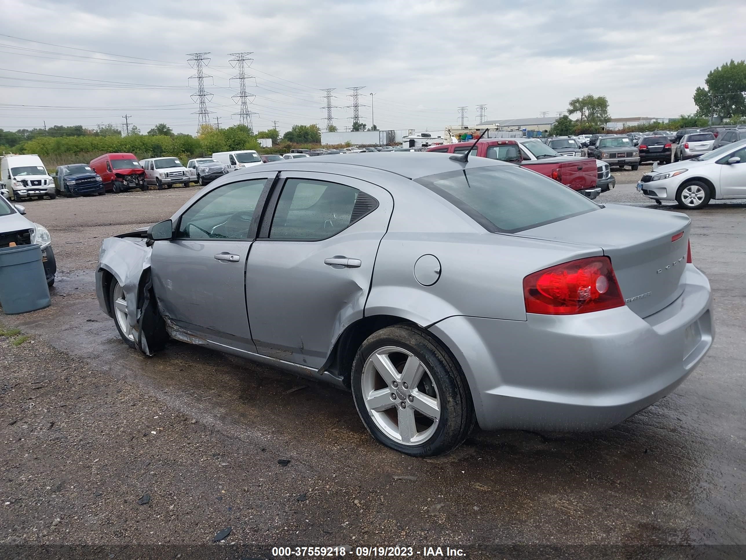 Photo 2 VIN: 1C3CDZAB9DN644096 - DODGE AVENGER 