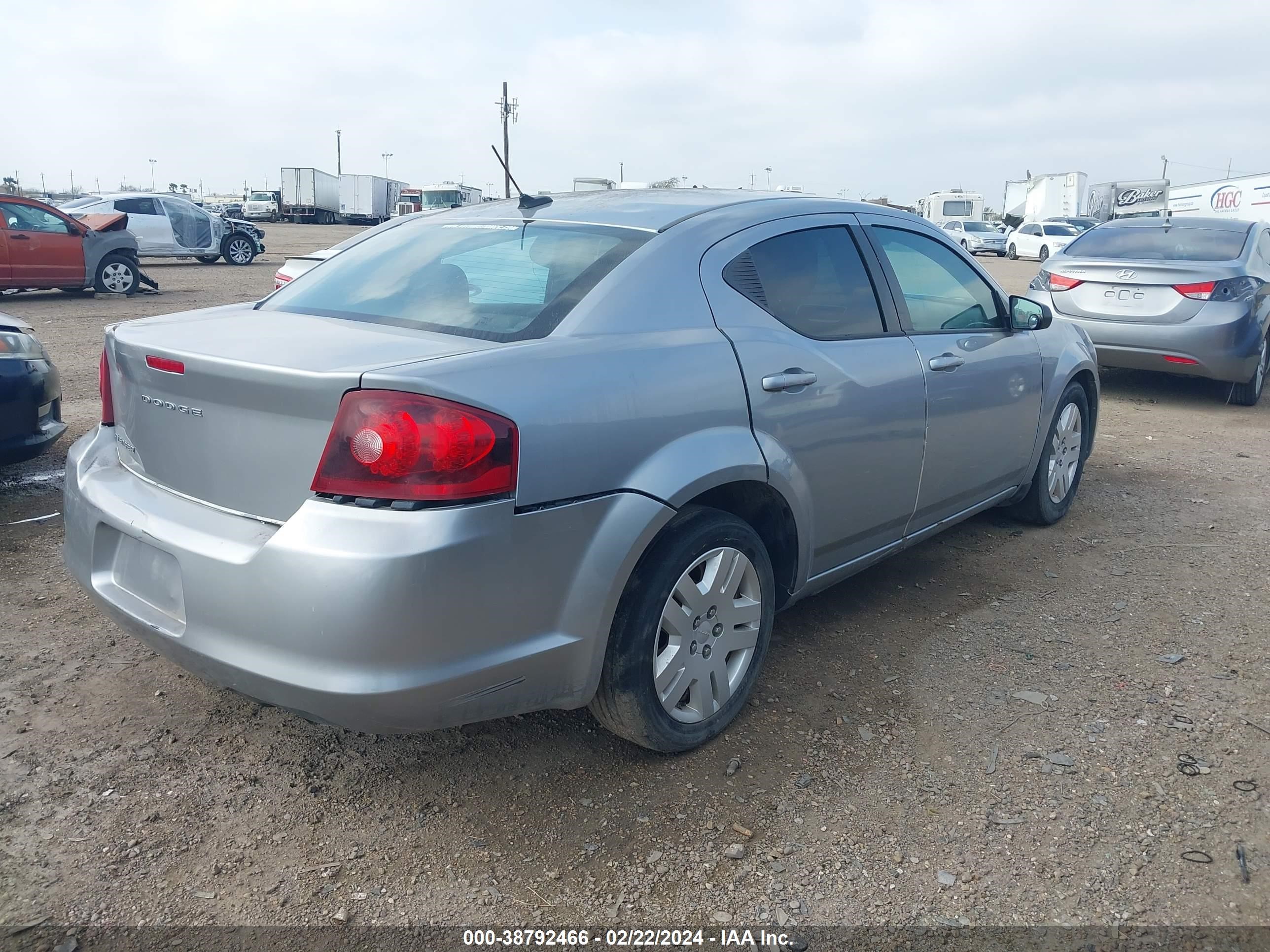 Photo 3 VIN: 1C3CDZAB9EN200802 - DODGE AVENGER 