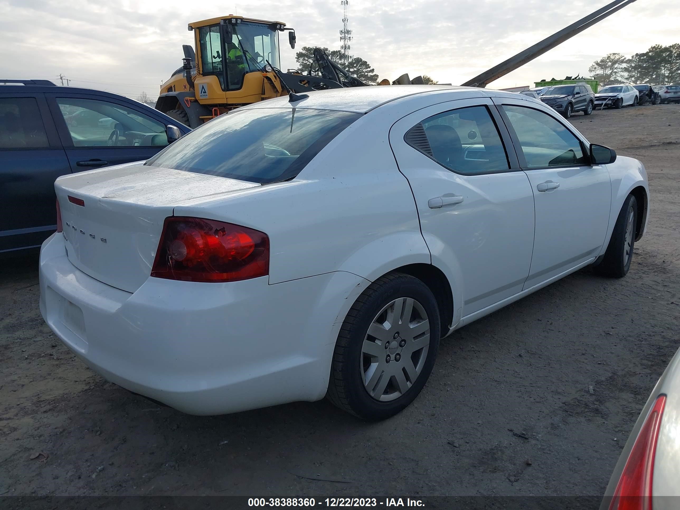 Photo 3 VIN: 1C3CDZABXCN110541 - DODGE AVENGER 