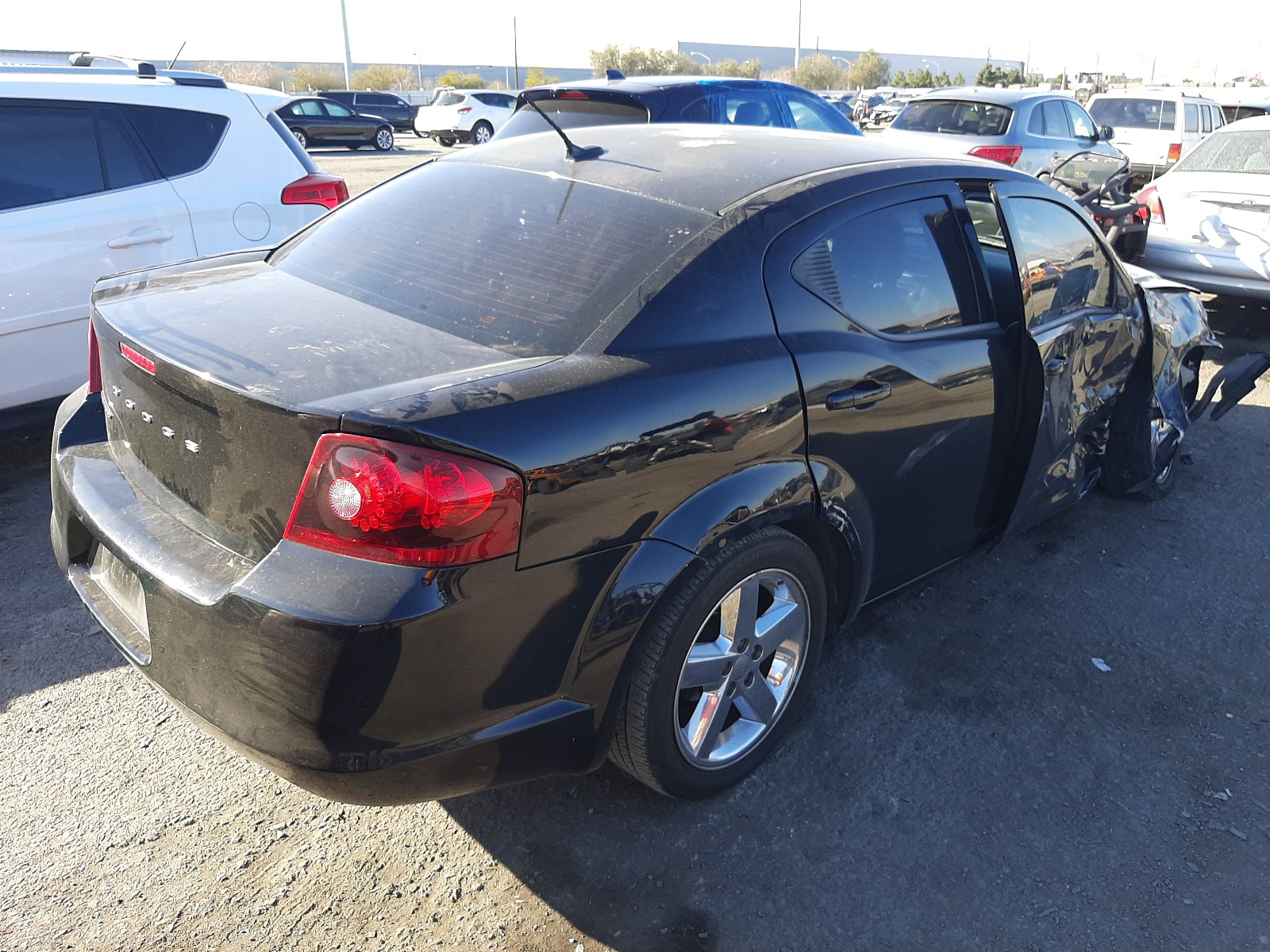 Photo 3 VIN: 1C3CDZABXCN141773 - DODGE AVENGER SE 