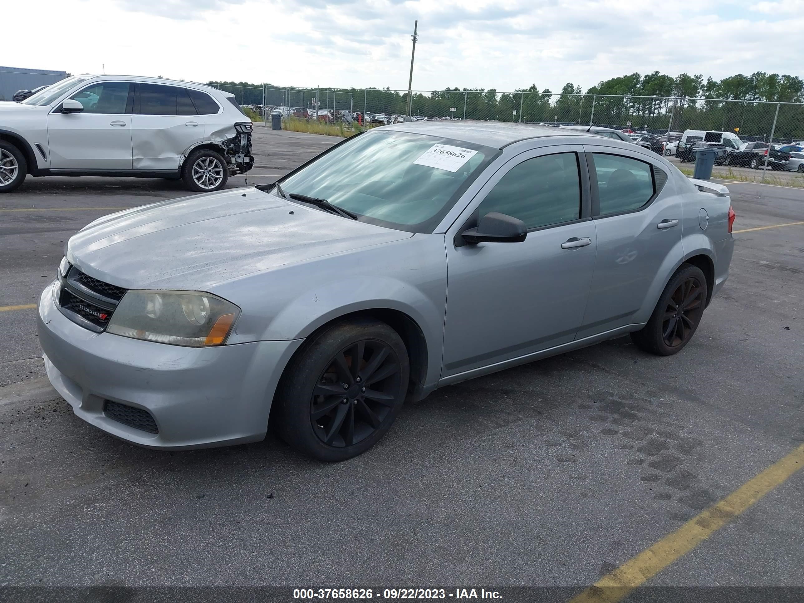 Photo 1 VIN: 1C3CDZAG0EN138671 - DODGE AVENGER 