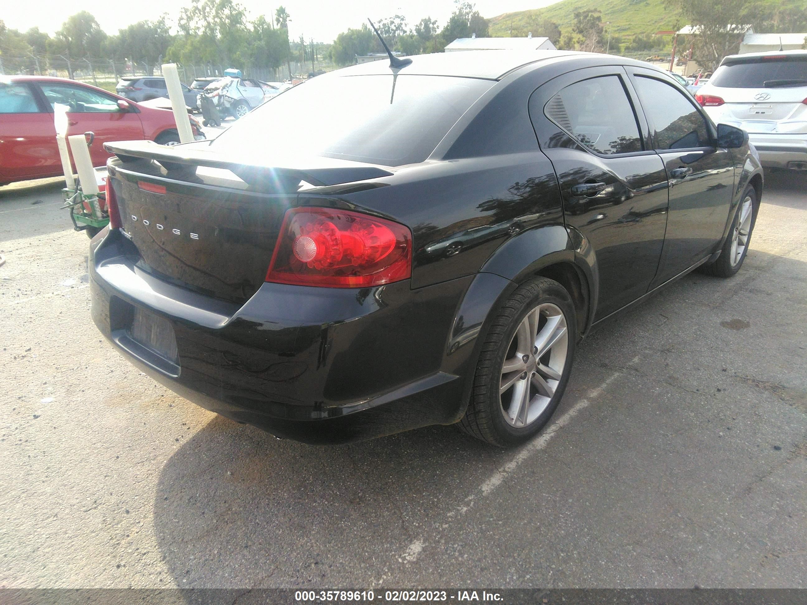 Photo 3 VIN: 1C3CDZAG4DN770023 - DODGE AVENGER 