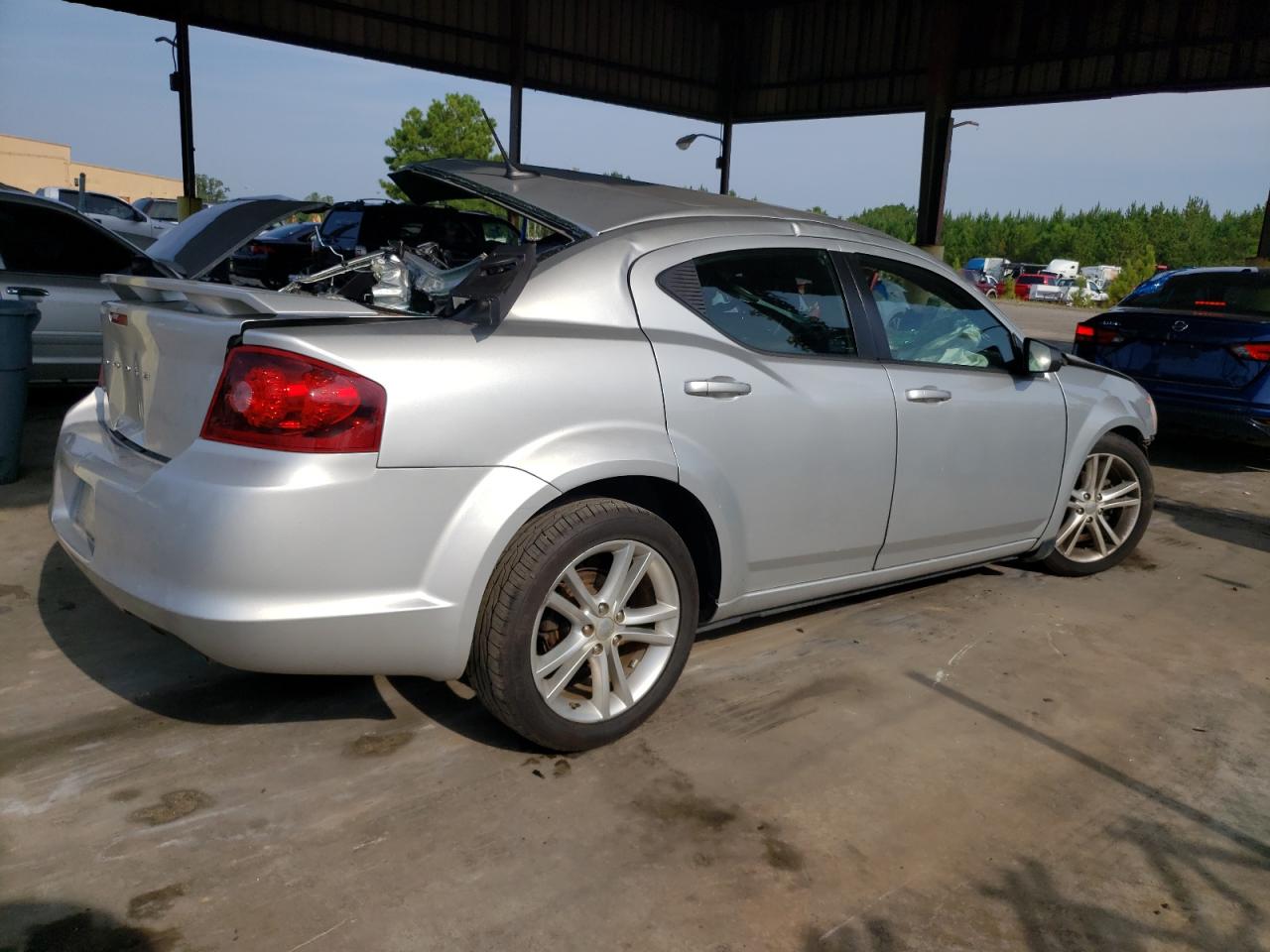 Photo 2 VIN: 1C3CDZAG5CN254347 - DODGE AVENGER 