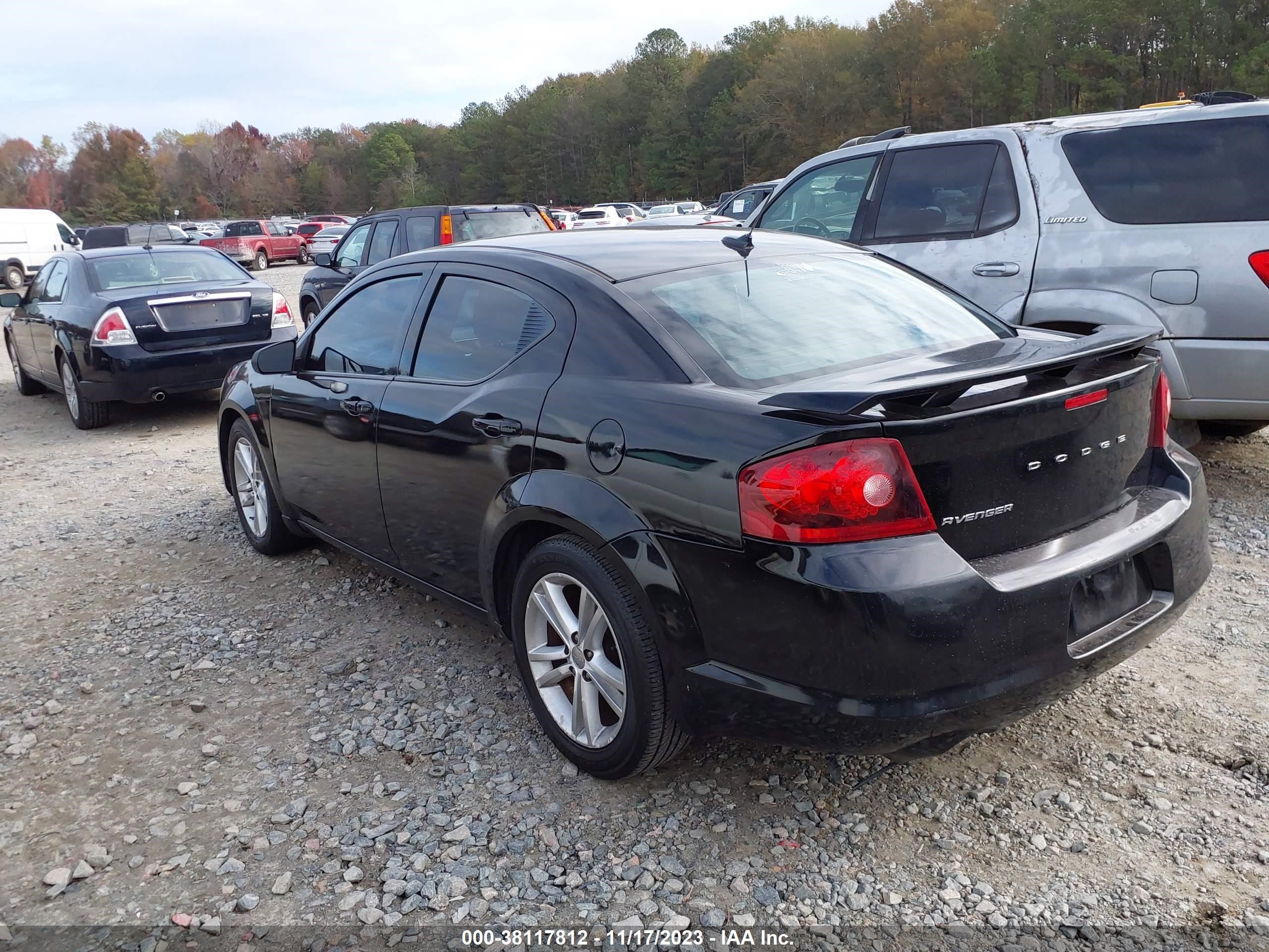 Photo 2 VIN: 1C3CDZAG8DN756223 - DODGE AVENGER 