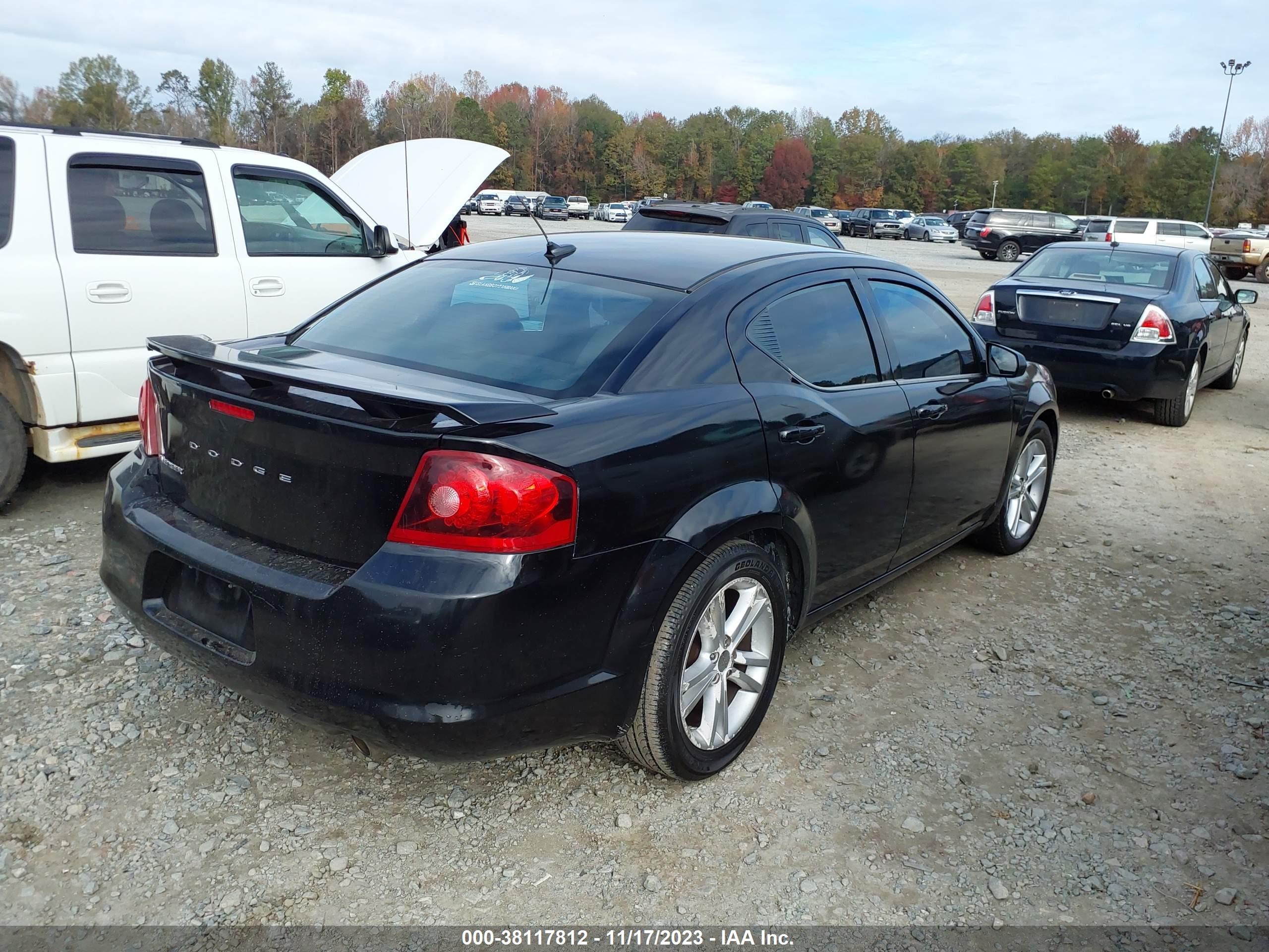 Photo 3 VIN: 1C3CDZAG8DN756223 - DODGE AVENGER 