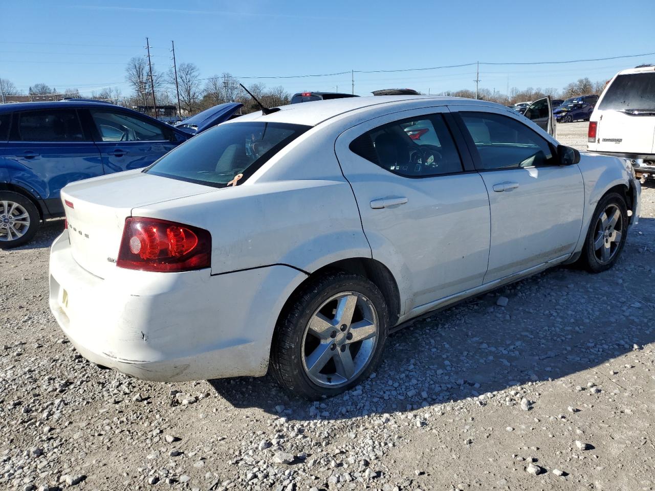 Photo 2 VIN: 1C3CDZCB0DN554056 - DODGE AVENGER 