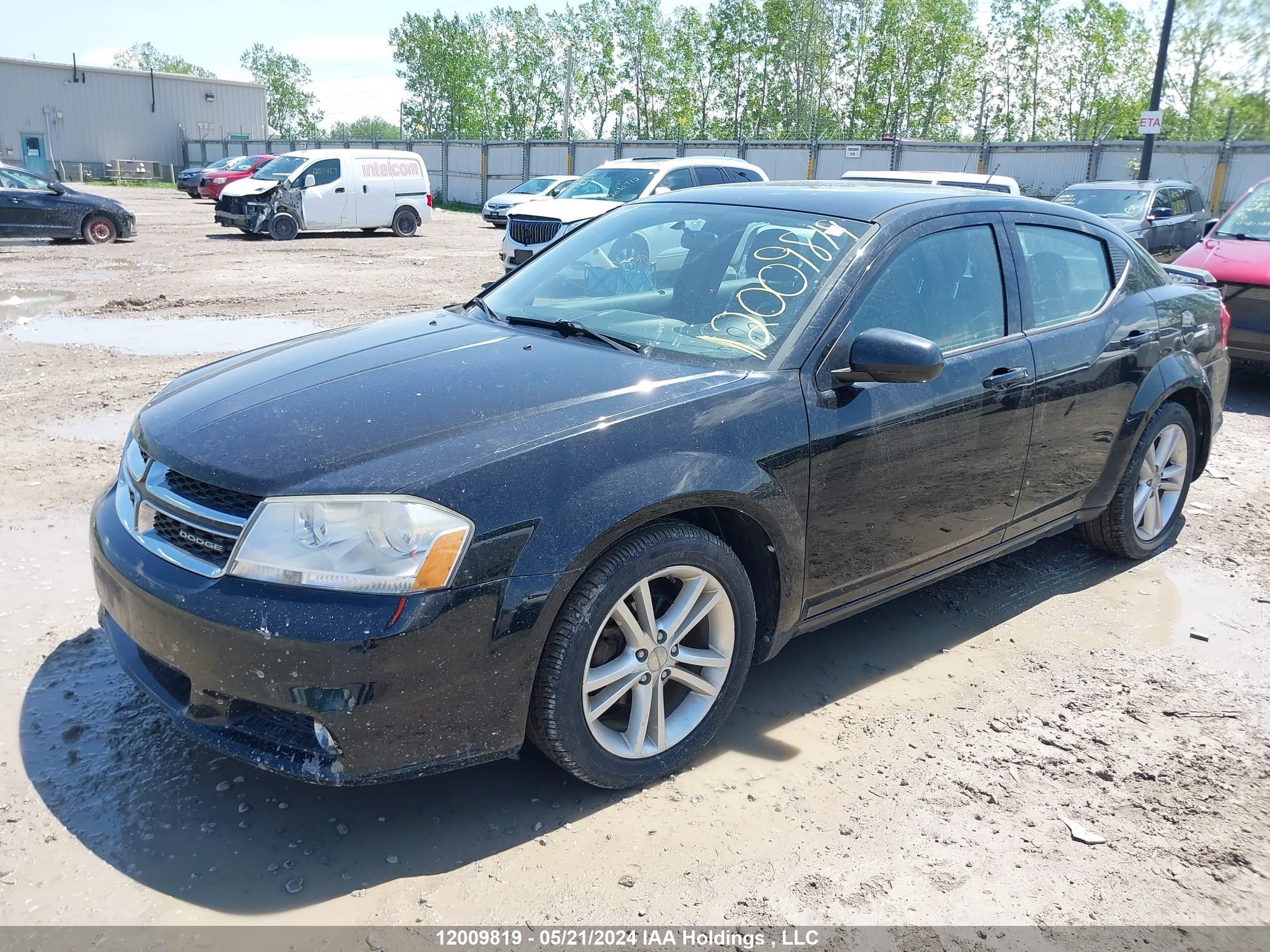 Photo 1 VIN: 1C3CDZCB3CN111821 - DODGE AVENGER 