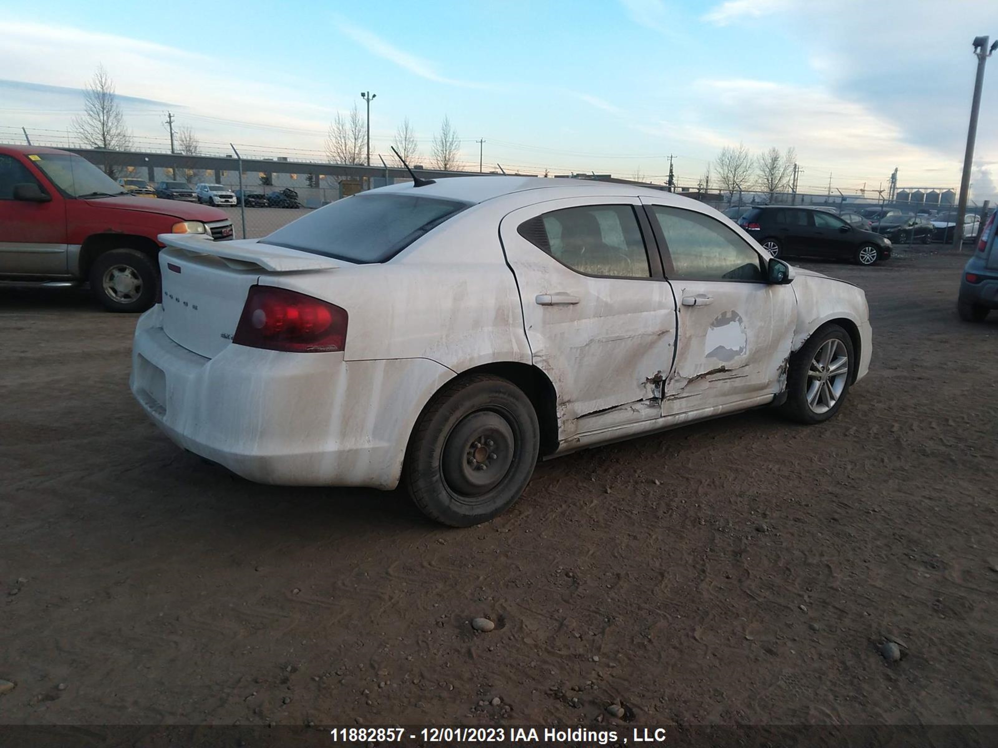 Photo 3 VIN: 1C3CDZCB3DN613178 - DODGE AVENGER 