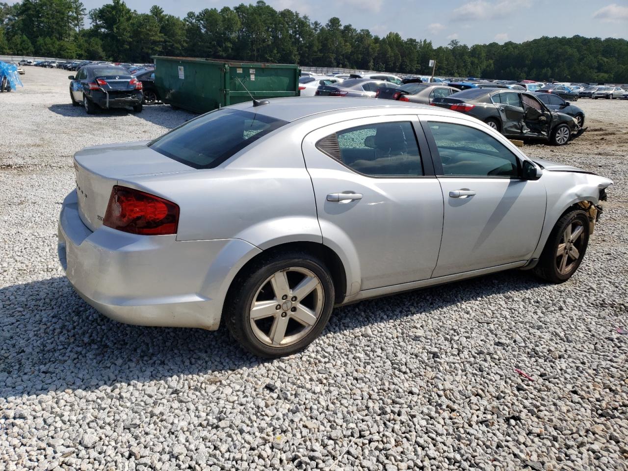 Photo 2 VIN: 1C3CDZCB5CN213766 - DODGE AVENGER 