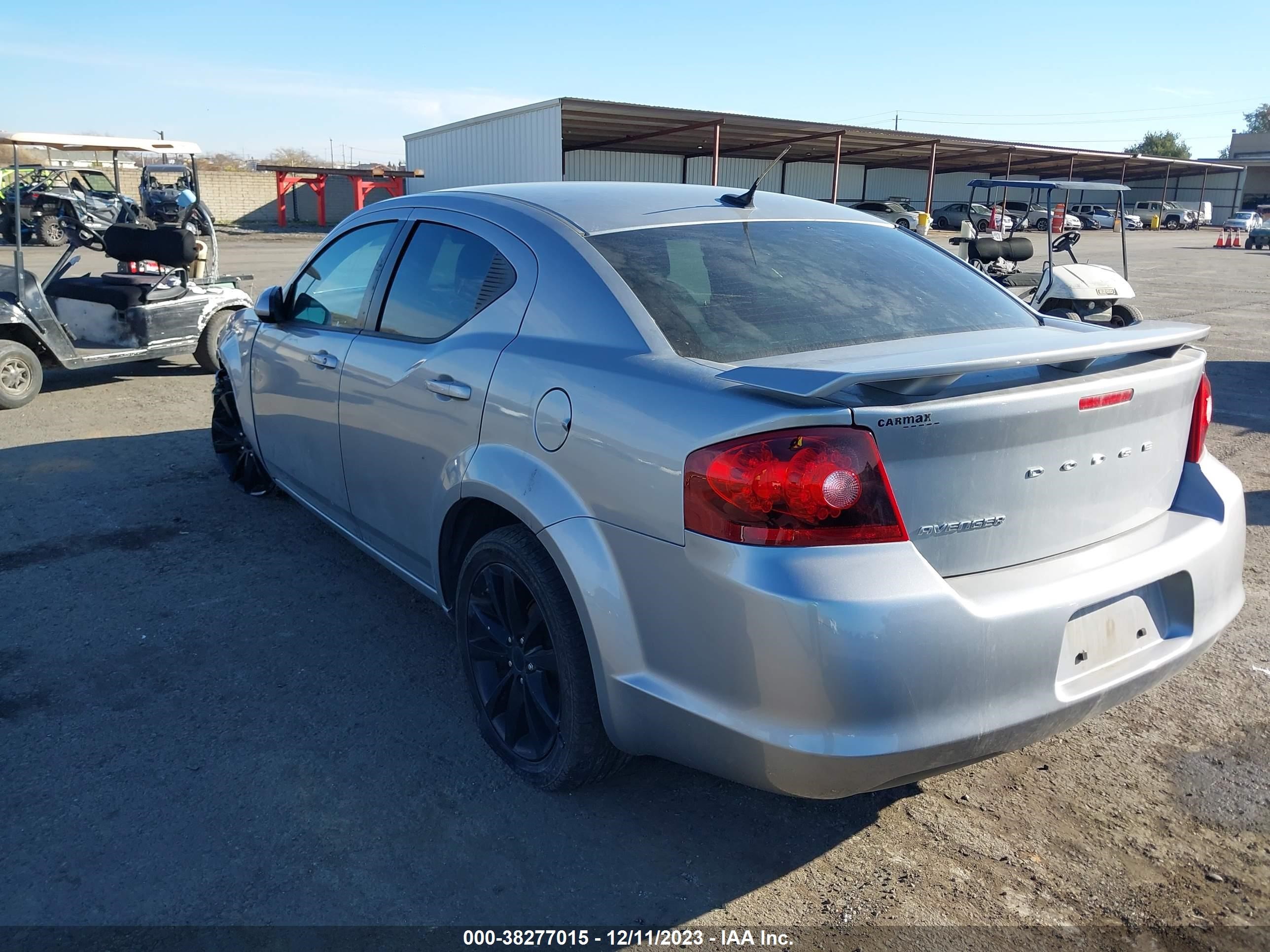 Photo 2 VIN: 1C3CDZCB5DN746704 - DODGE AVENGER 