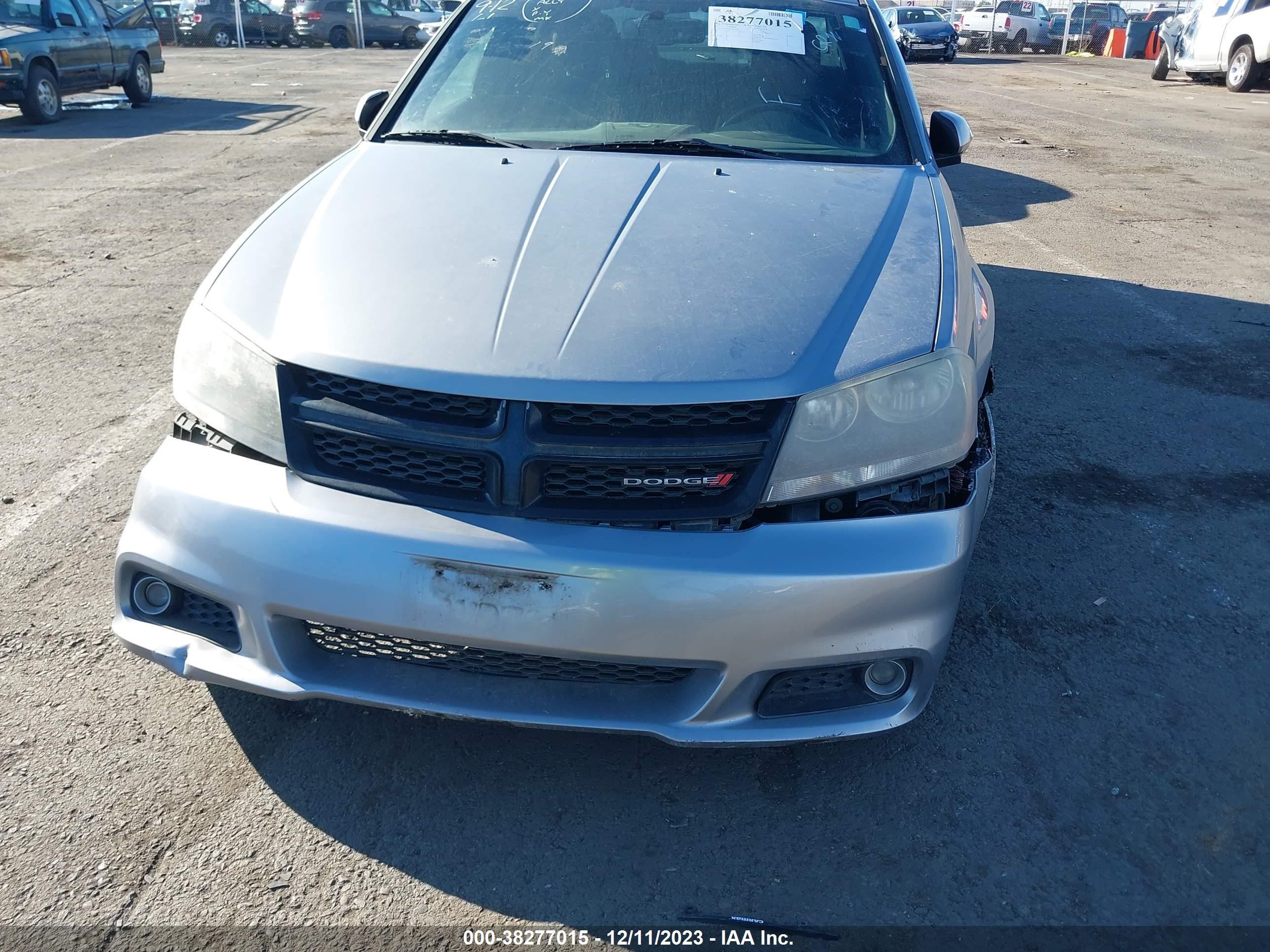 Photo 5 VIN: 1C3CDZCB5DN746704 - DODGE AVENGER 