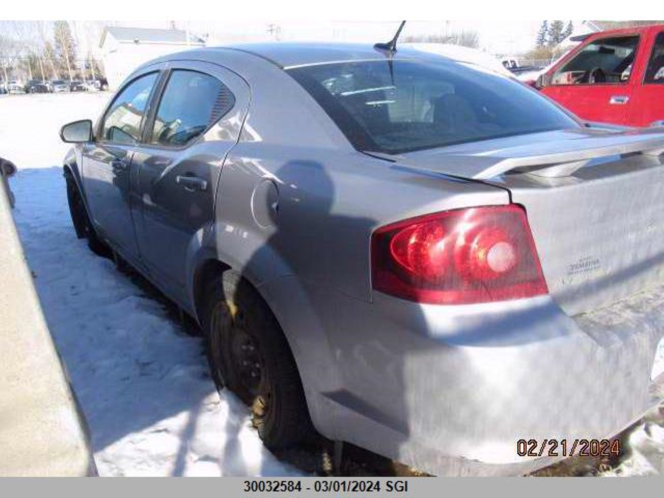 Photo 2 VIN: 1C3CDZCB5DN758917 - DODGE AVENGER 