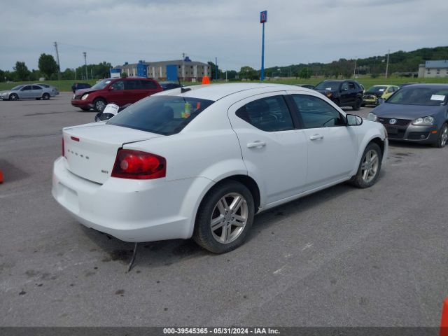 Photo 3 VIN: 1C3CDZCB8CN313909 - DODGE AVENGER 