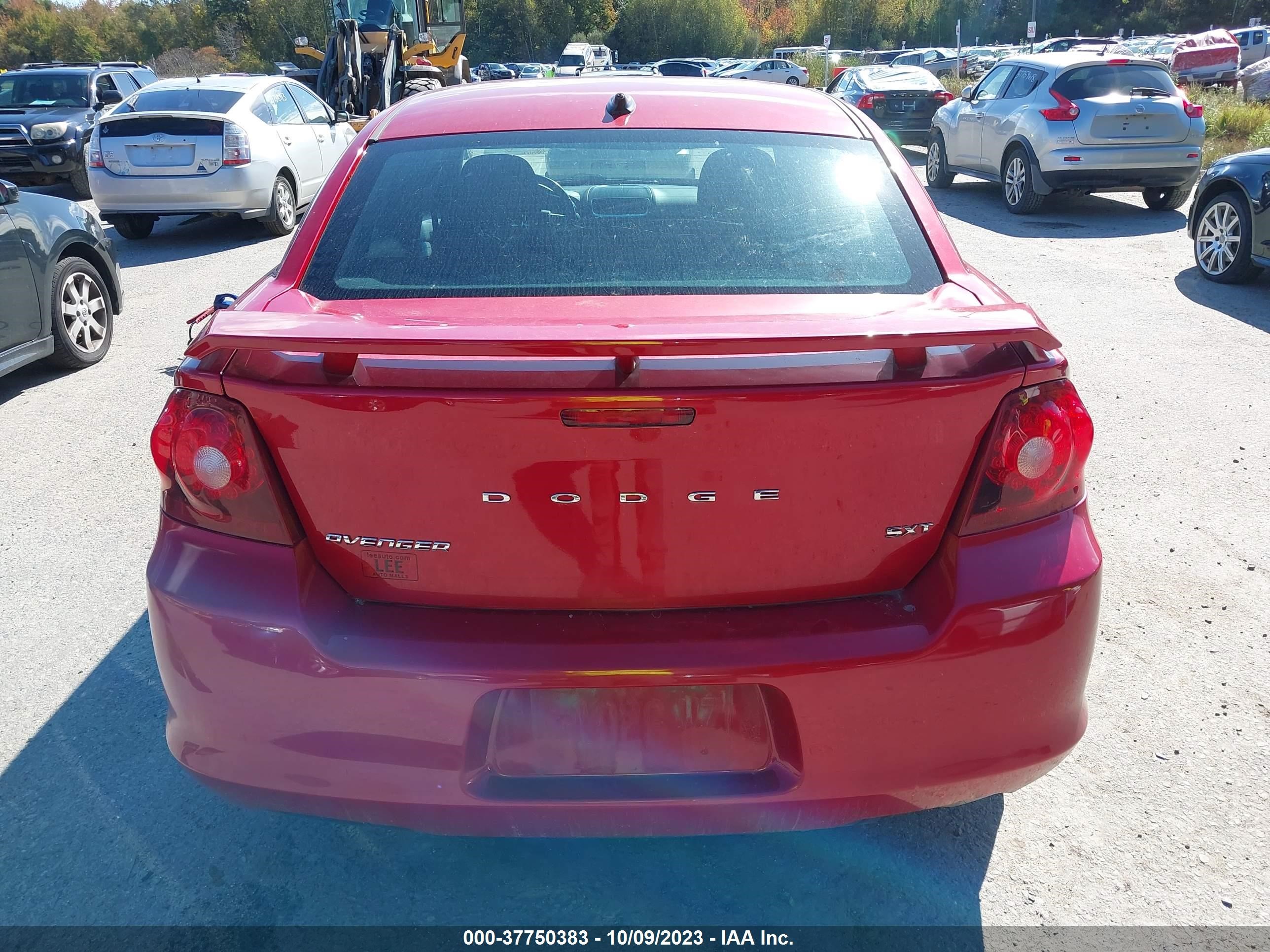 Photo 15 VIN: 1C3CDZCB8DN503095 - DODGE AVENGER 