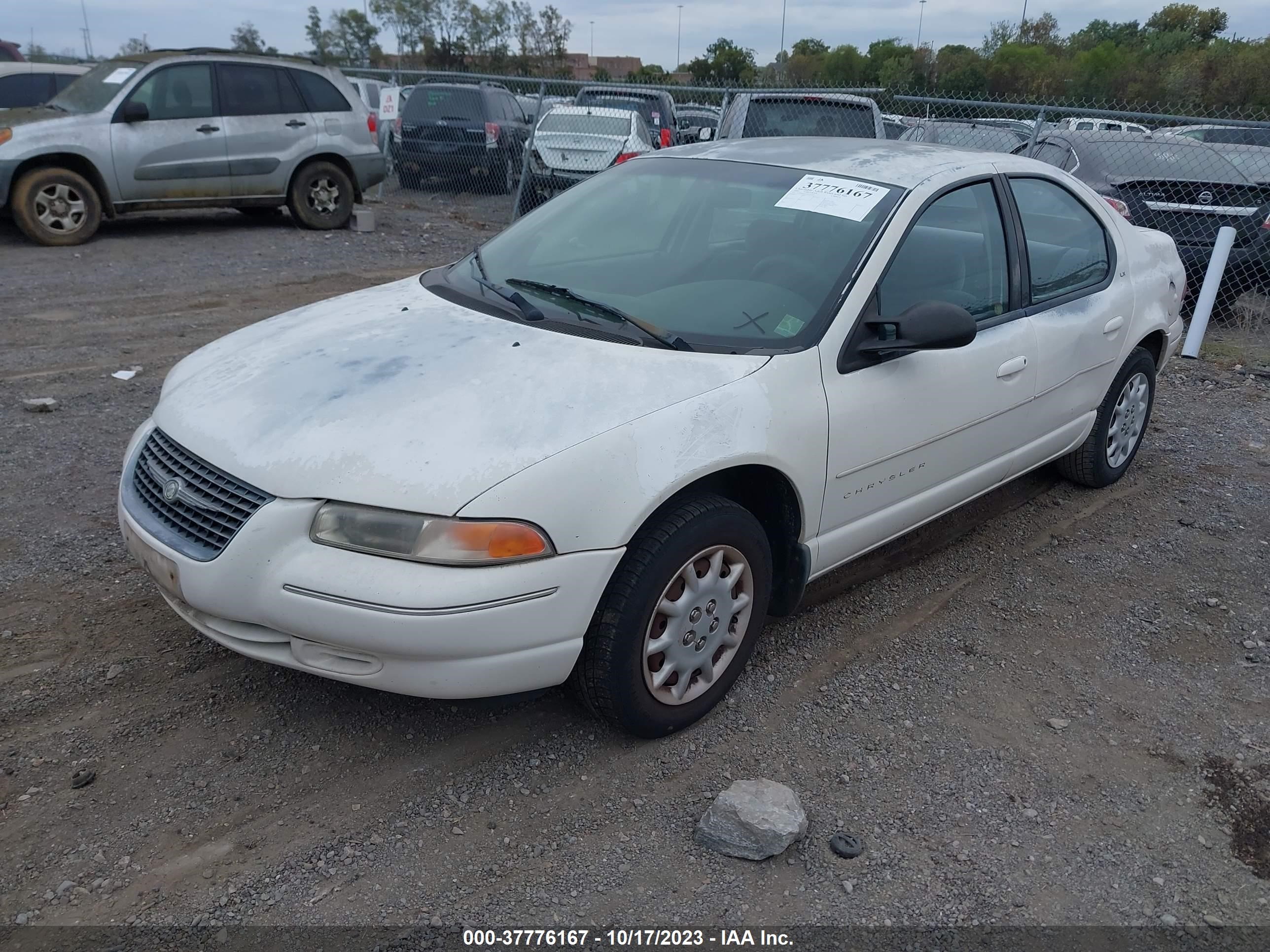 Photo 1 VIN: 1C3EJ46XXYN162719 - CHRYSLER CIRRUS 