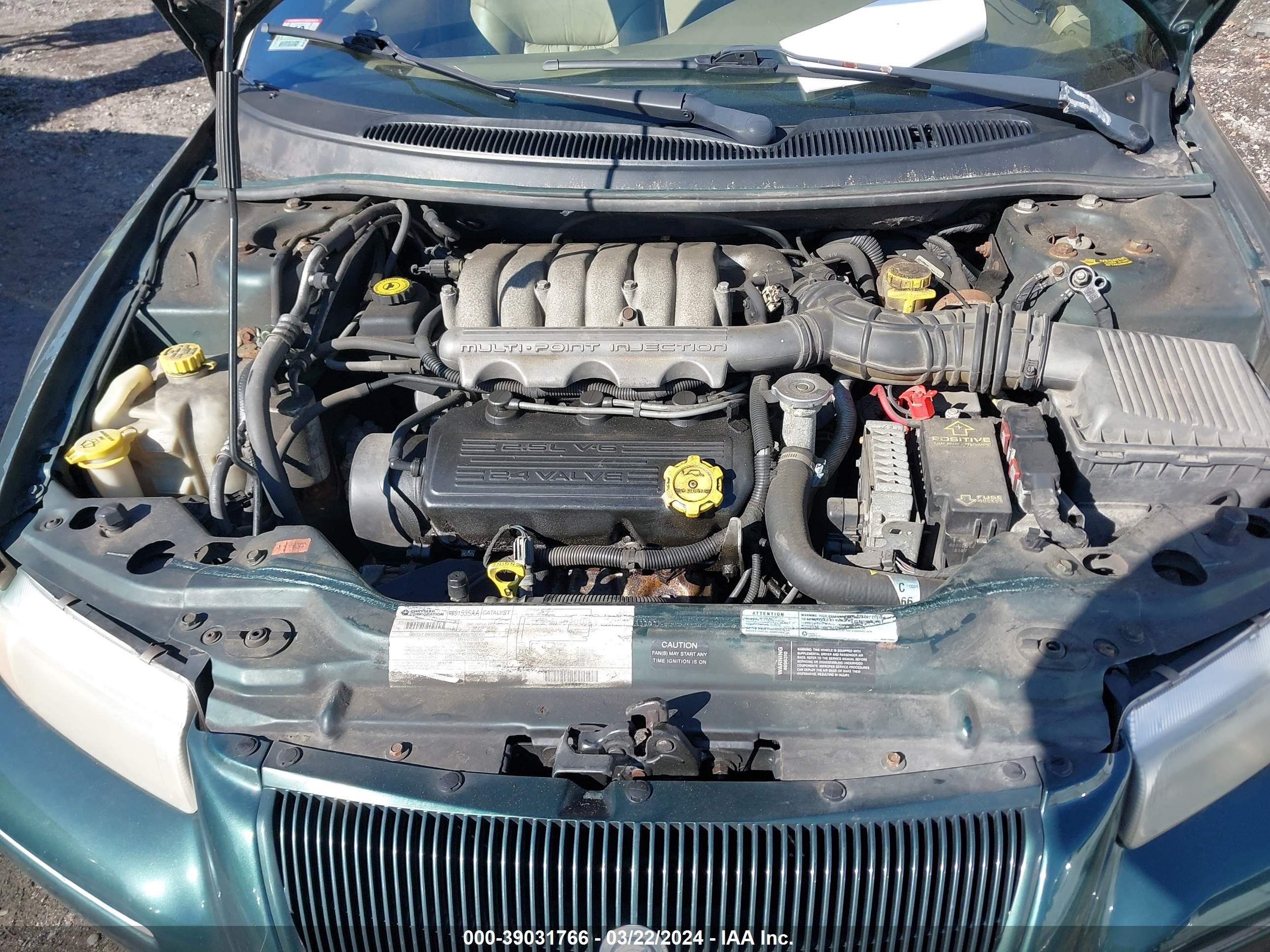 Photo 9 VIN: 1C3EJ56H1WN156500 - CHRYSLER CIRRUS 