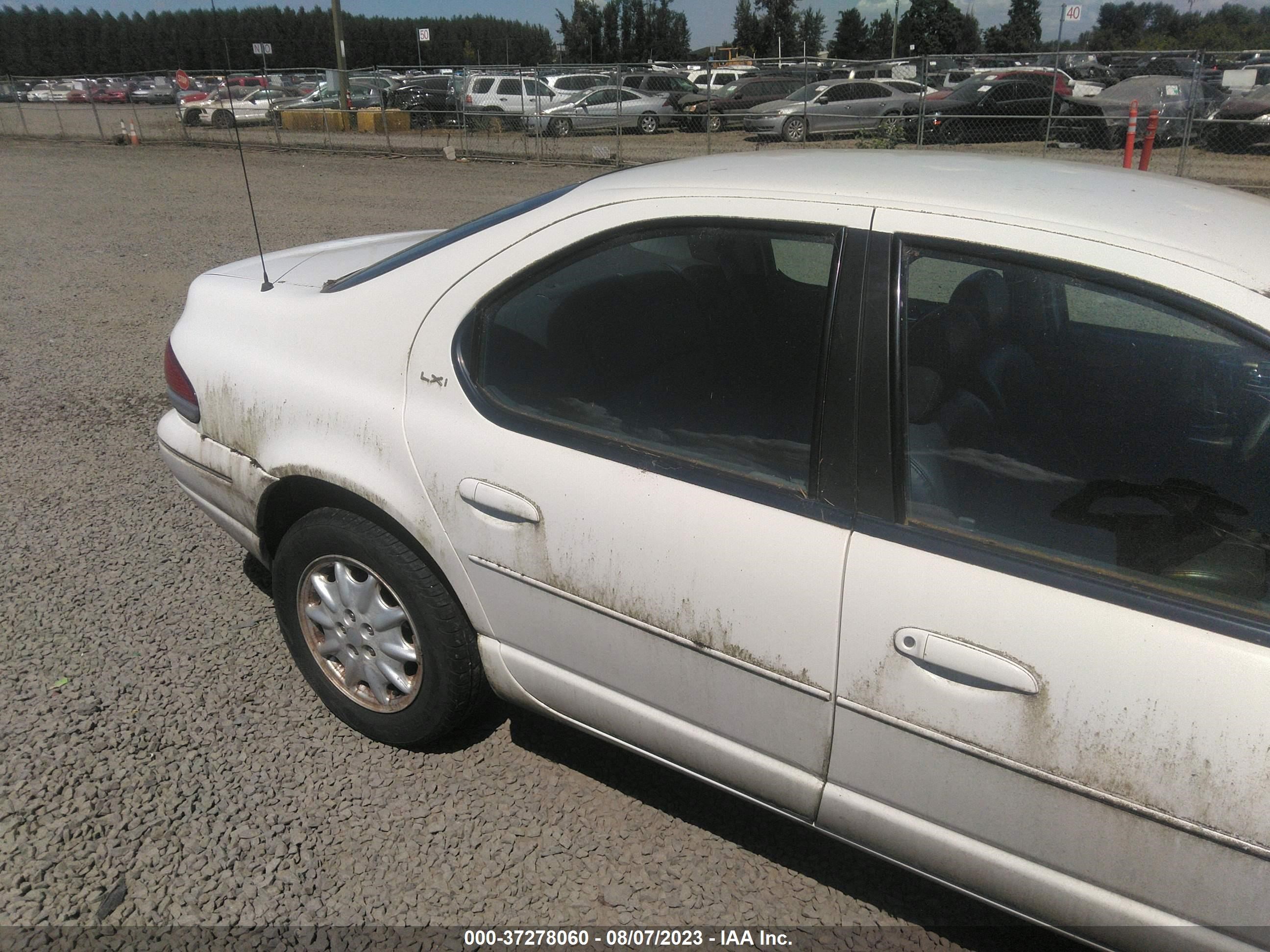 Photo 11 VIN: 1C3EJ56HXYN293616 - CHRYSLER CIRRUS 