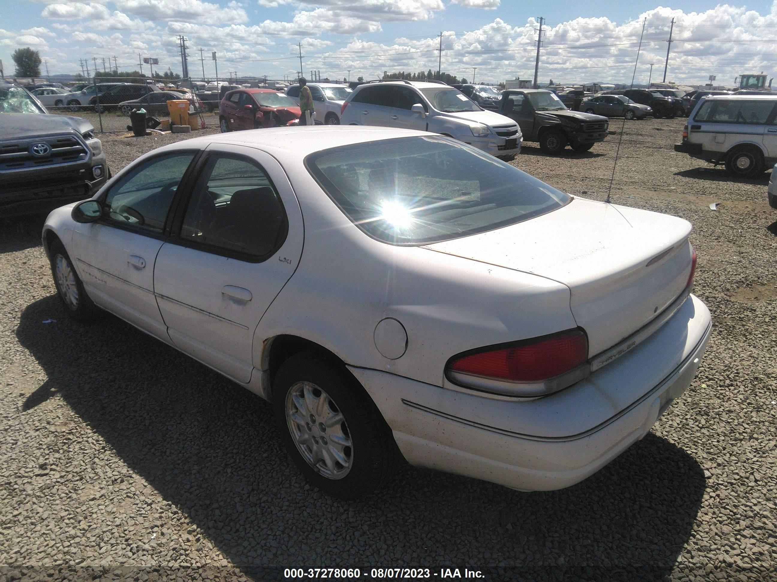 Photo 2 VIN: 1C3EJ56HXYN293616 - CHRYSLER CIRRUS 