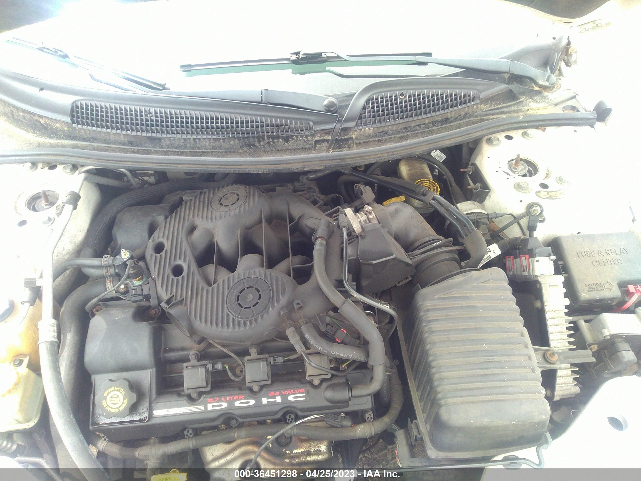 Photo 9 VIN: 1C3EL45R02N308002 - CHRYSLER SEBRING 