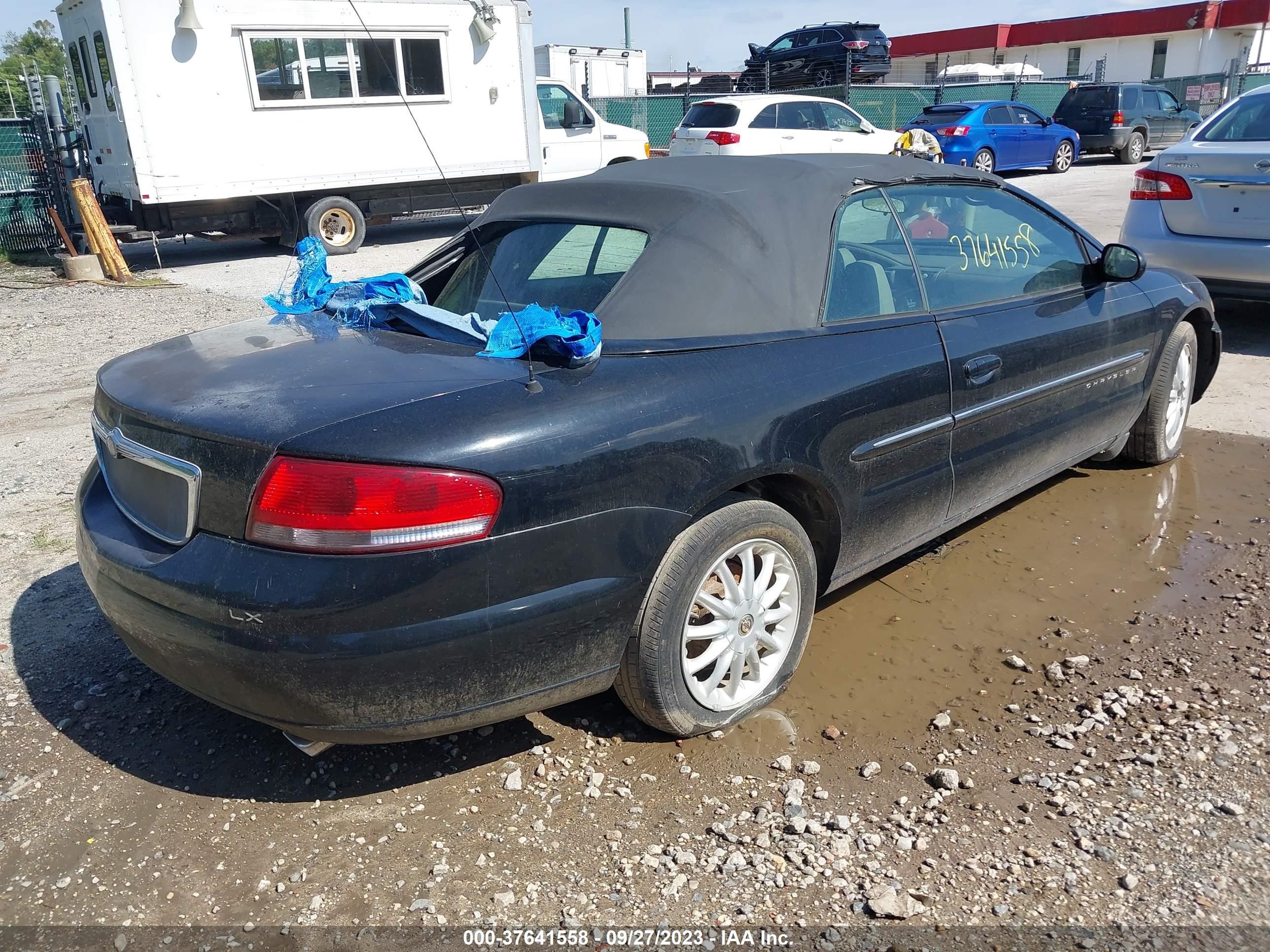 Photo 3 VIN: 1C3EL45U11N641974 - CHRYSLER SEBRING 