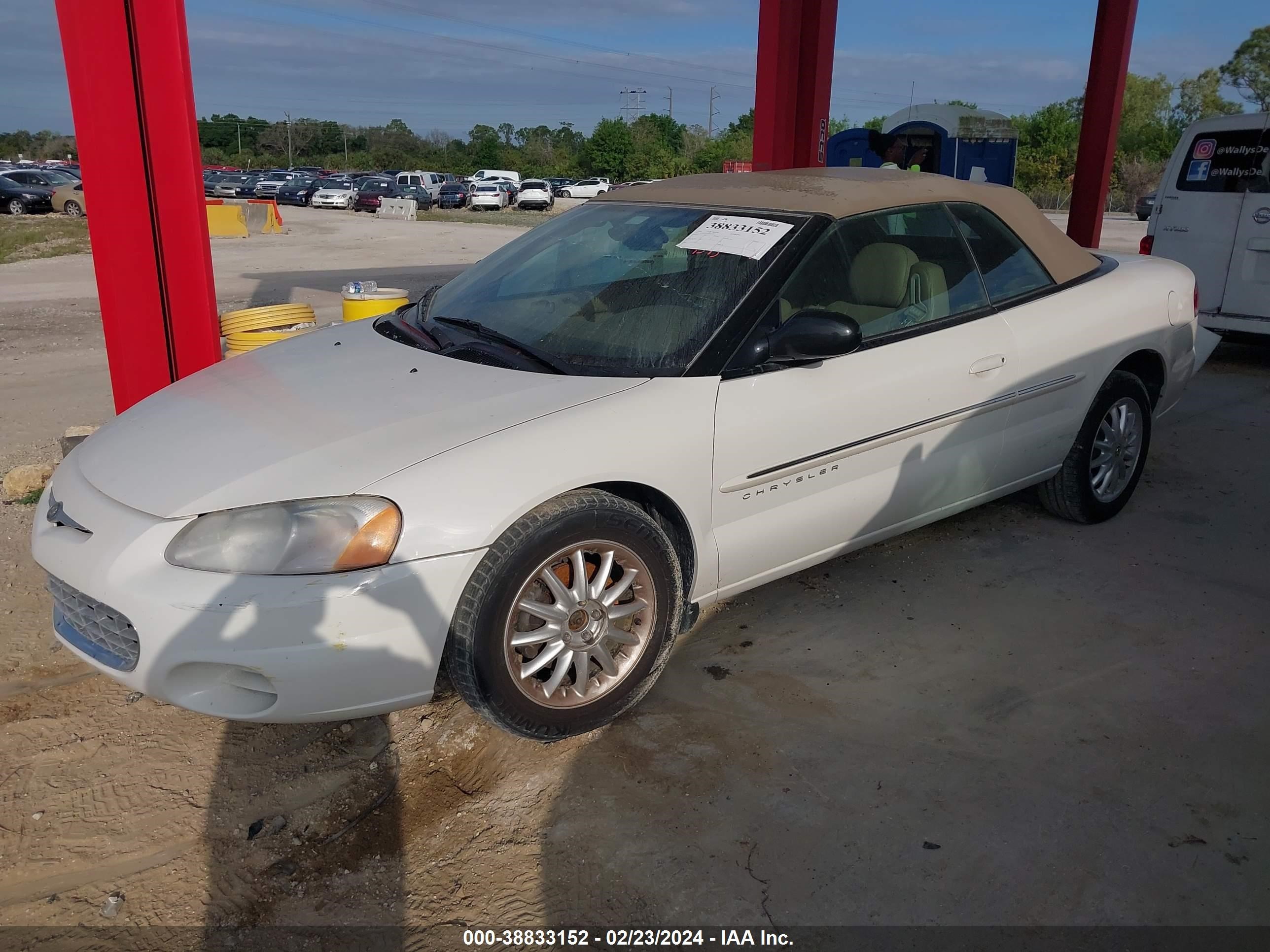 Photo 2 VIN: 1C3EL45U51N631531 - CHRYSLER SEBRING 