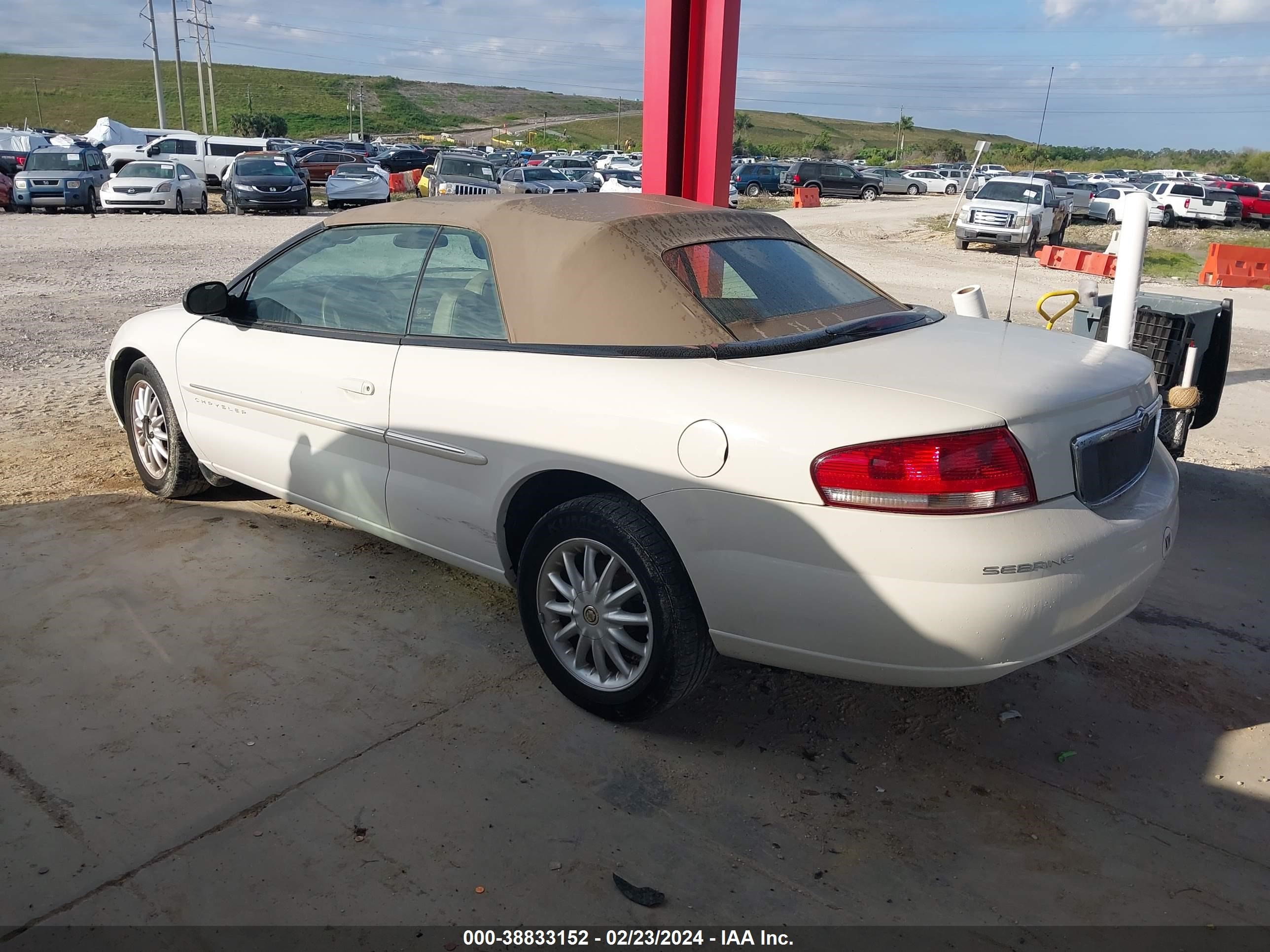 Photo 3 VIN: 1C3EL45U51N631531 - CHRYSLER SEBRING 