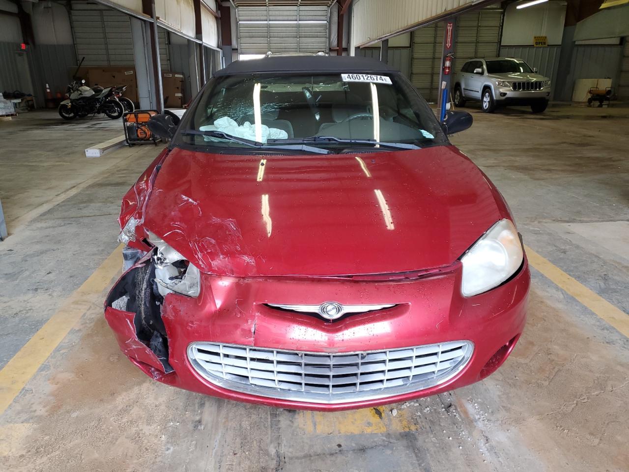 Photo 4 VIN: 1C3EL45X12N262520 - CHRYSLER SEBRING 