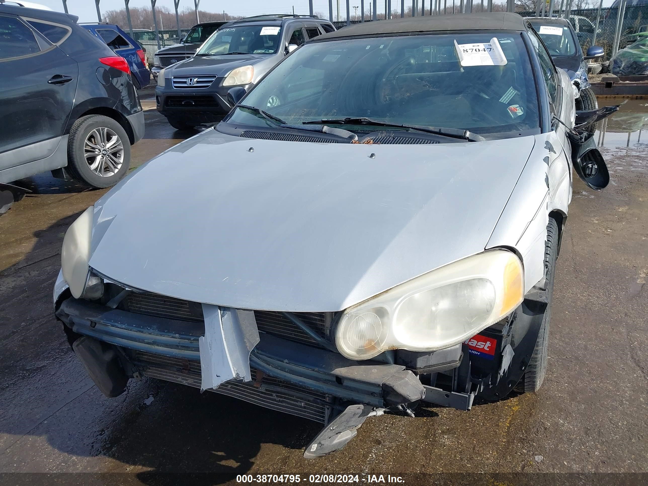 Photo 12 VIN: 1C3EL45X56N154665 - CHRYSLER SEBRING 