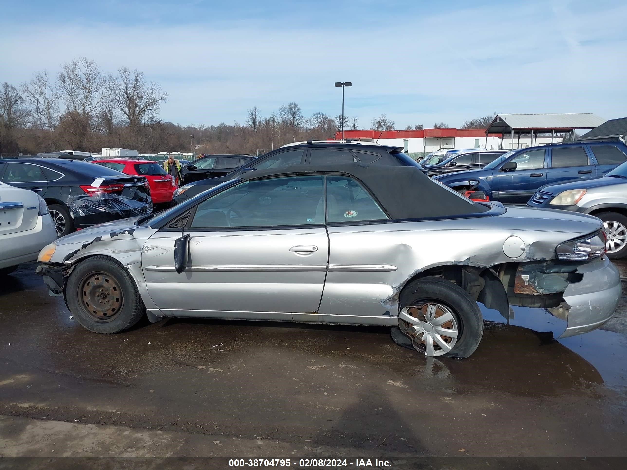 Photo 14 VIN: 1C3EL45X56N154665 - CHRYSLER SEBRING 