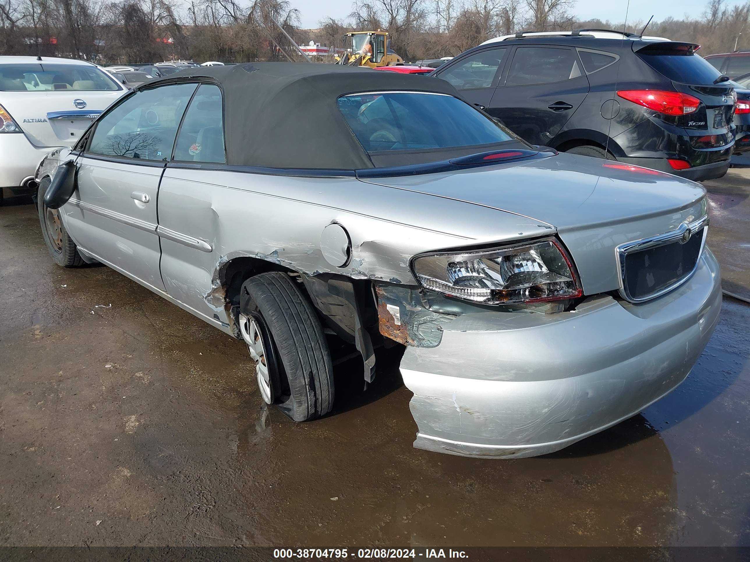 Photo 2 VIN: 1C3EL45X56N154665 - CHRYSLER SEBRING 