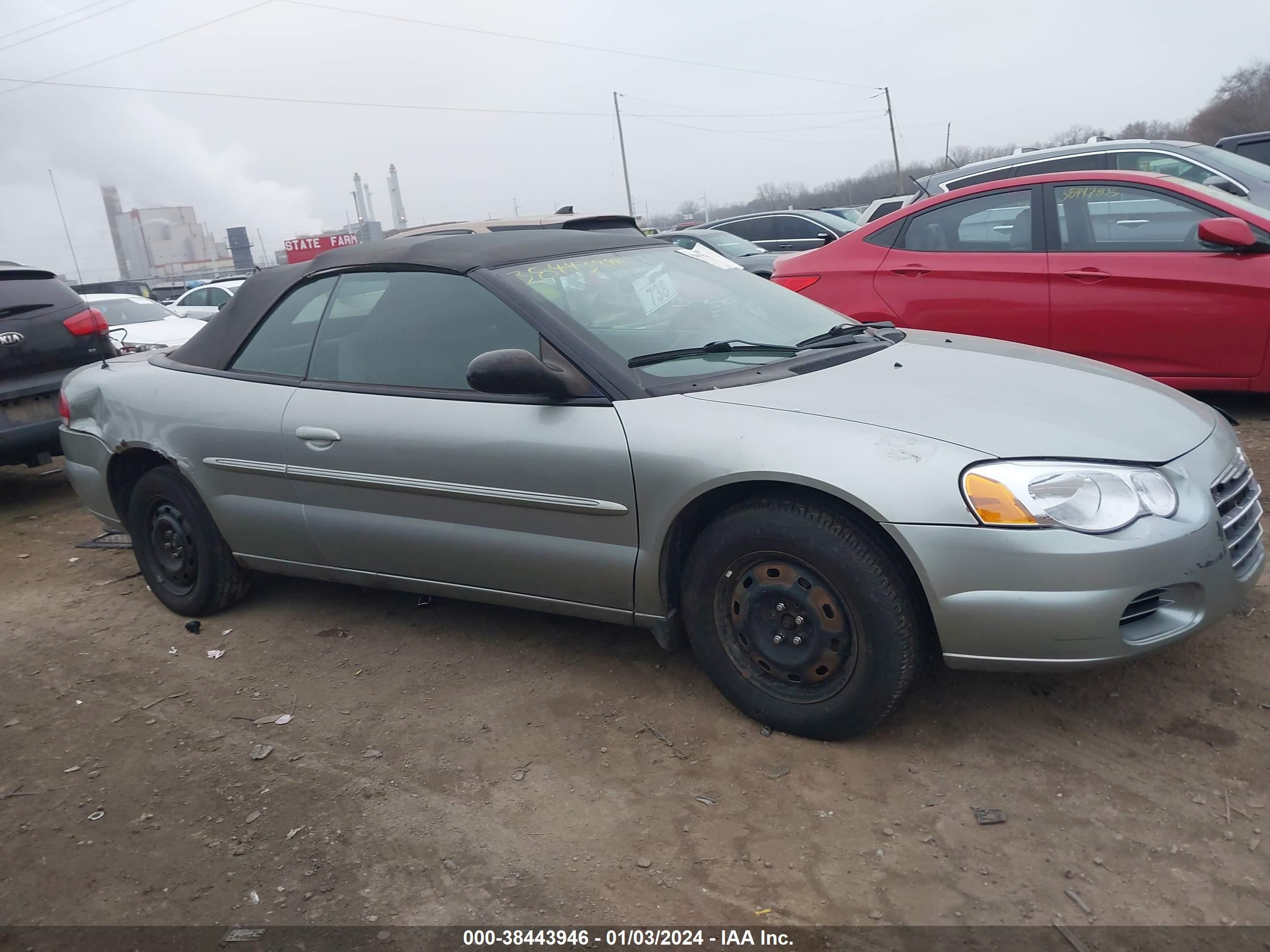 Photo 12 VIN: 1C3EL45XX4N315850 - CHRYSLER SEBRING 