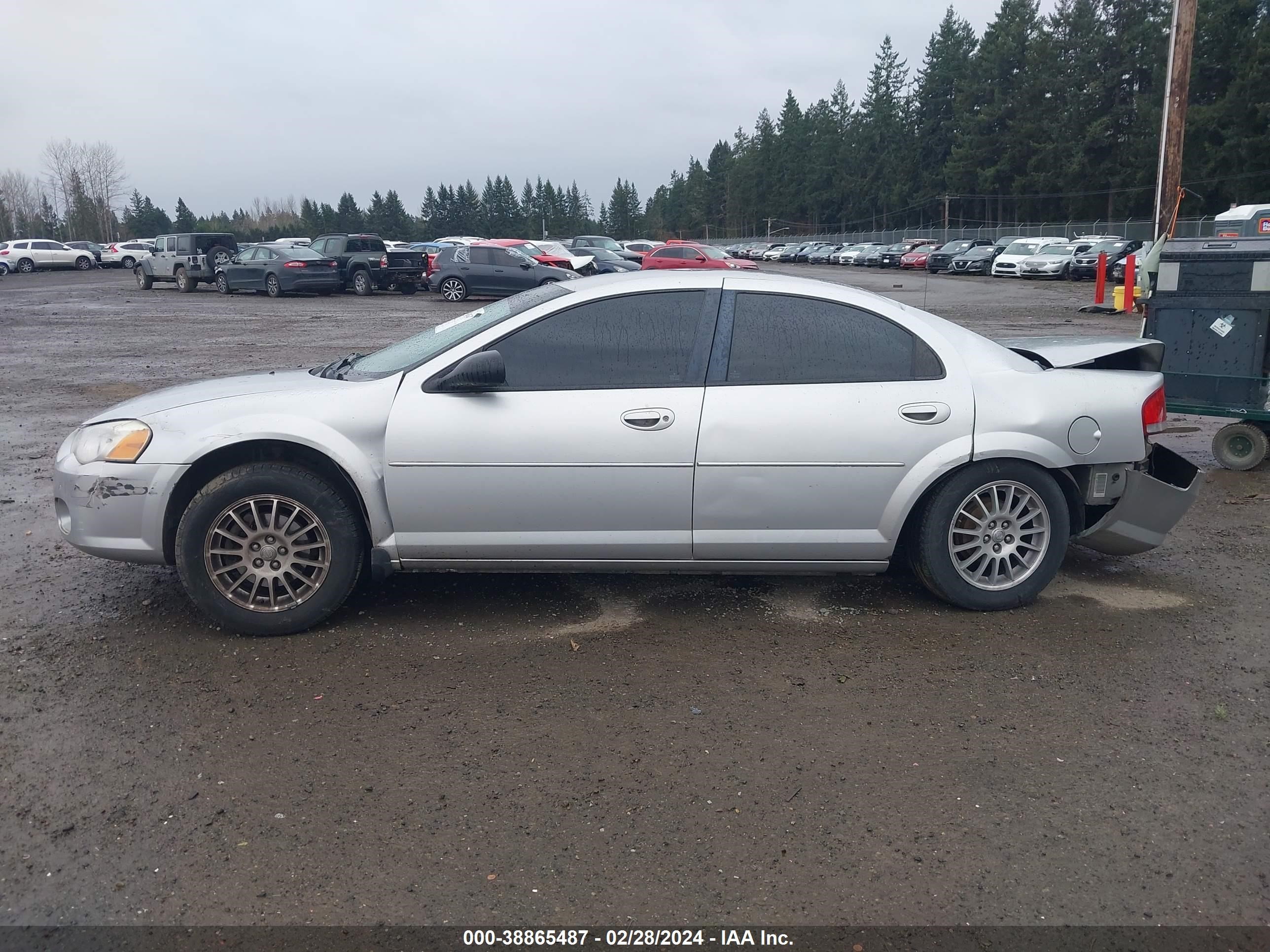 Photo 12 VIN: 1C3EL46R24N357431 - CHRYSLER SEBRING 