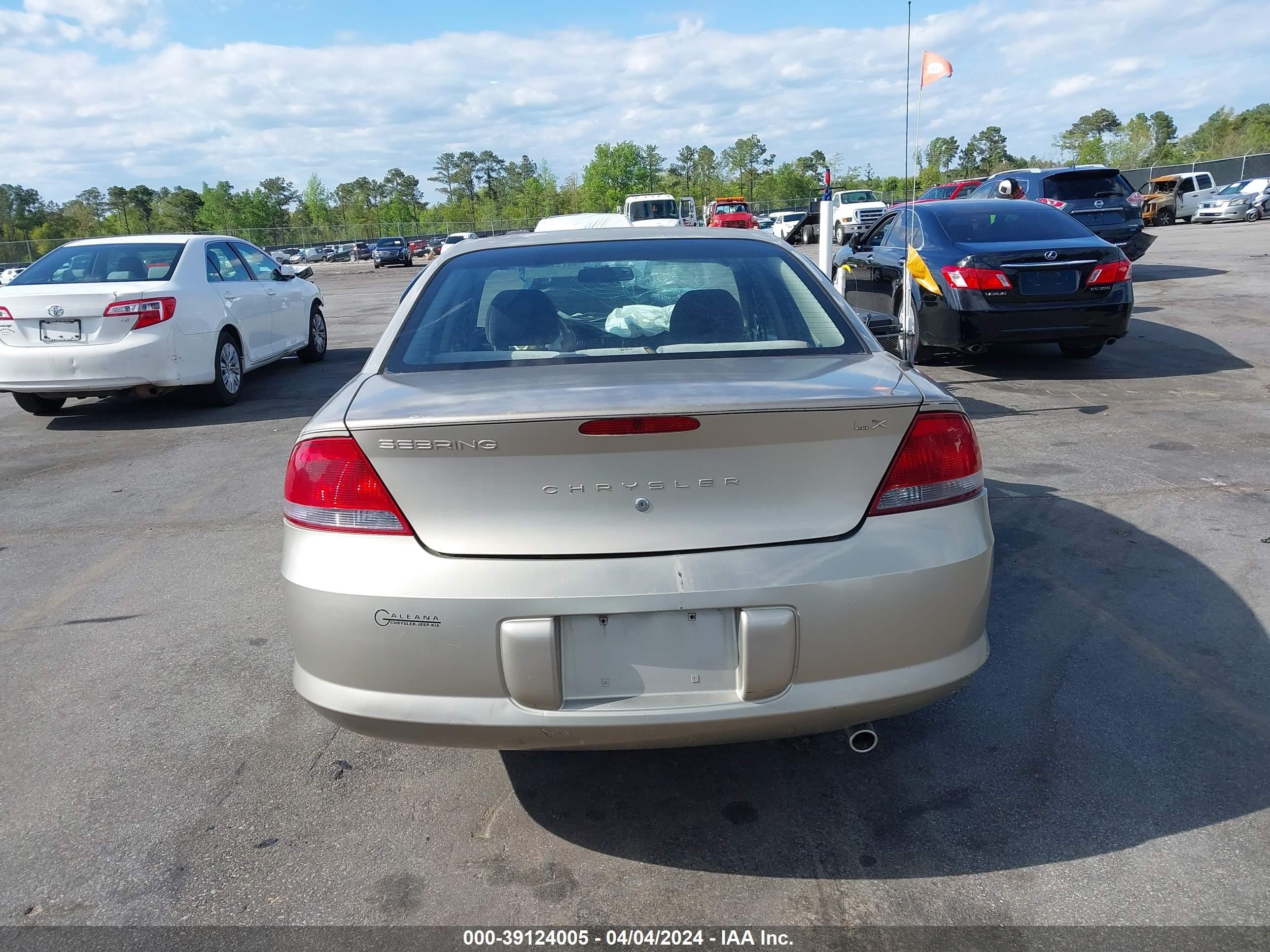 Photo 15 VIN: 1C3EL46RX2N238443 - CHRYSLER SEBRING 