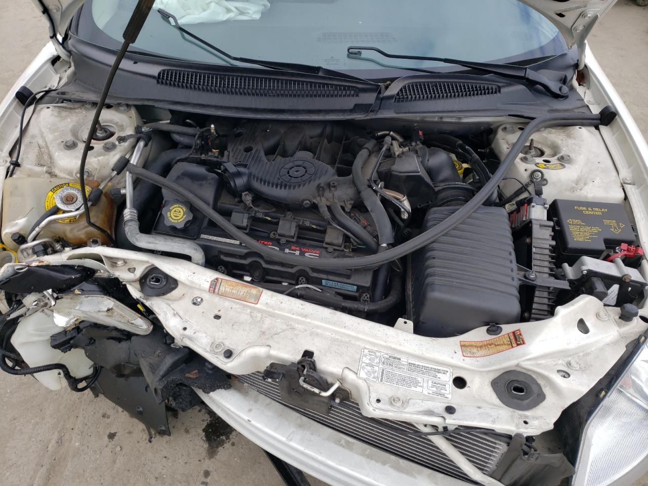 Photo 10 VIN: 1C3EL46U71N715445 - CHRYSLER SEBRING 