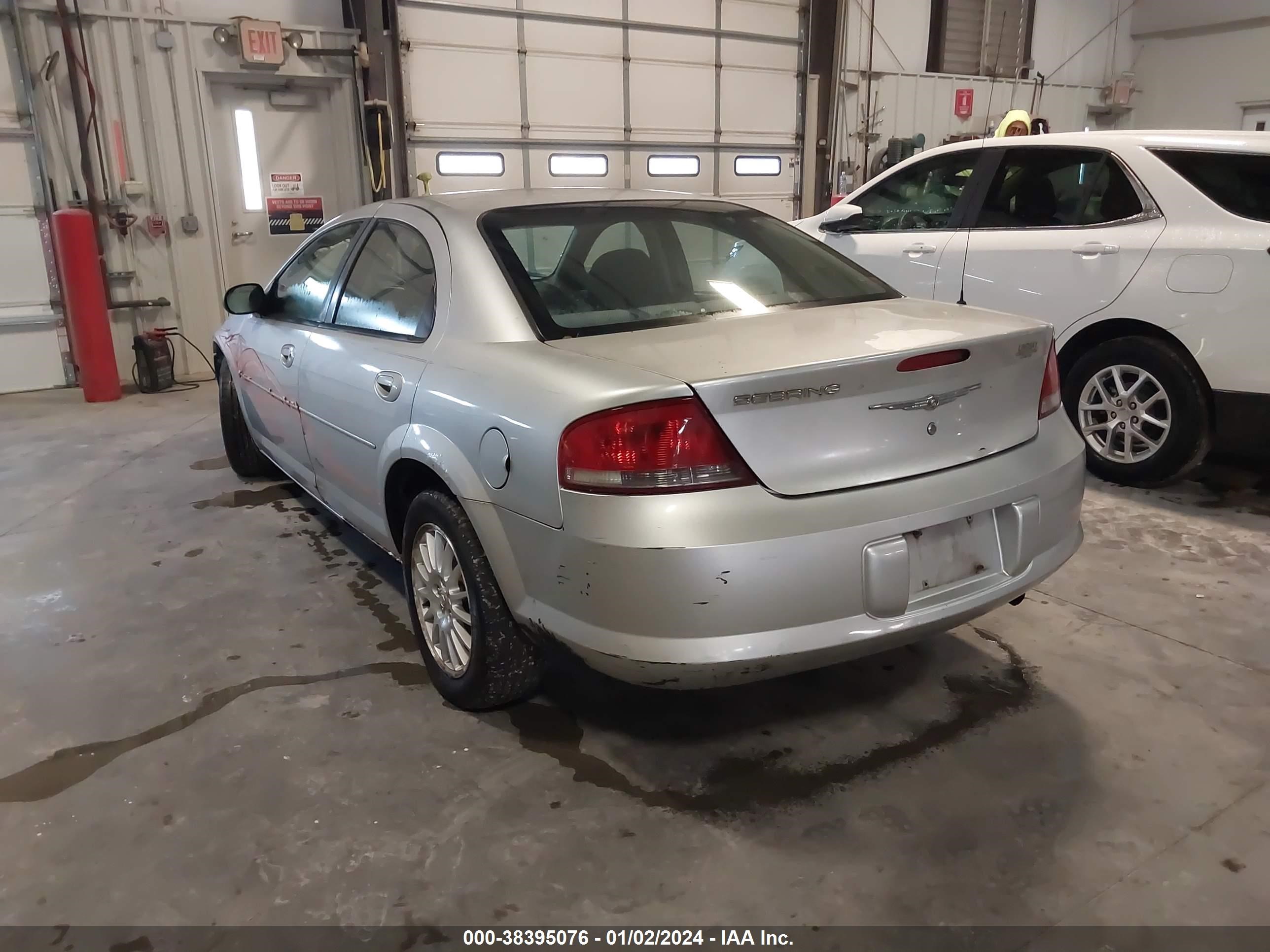 Photo 2 VIN: 1C3EL46X15N576297 - CHRYSLER SEBRING 