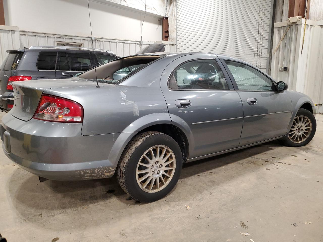 Photo 2 VIN: 1C3EL46X16N247083 - CHRYSLER SEBRING 