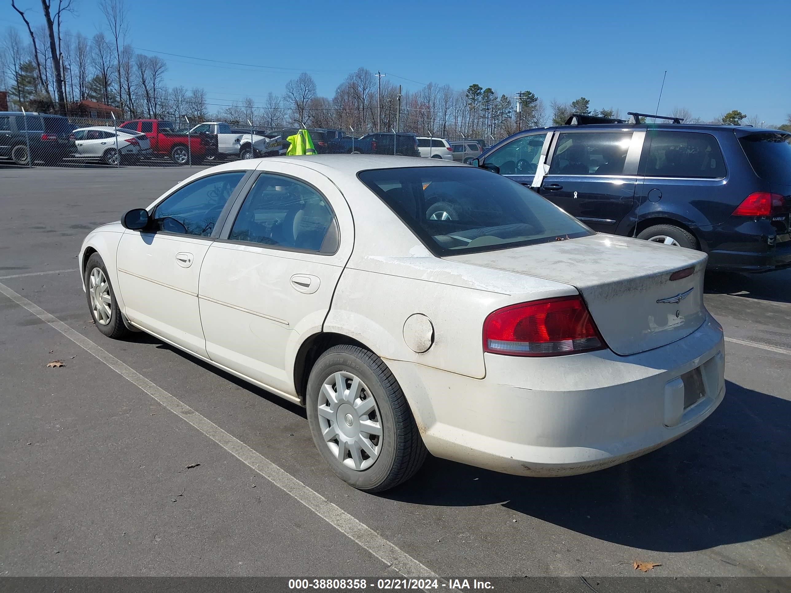 Photo 2 VIN: 1C3EL46X26N131813 - CHRYSLER SEBRING 