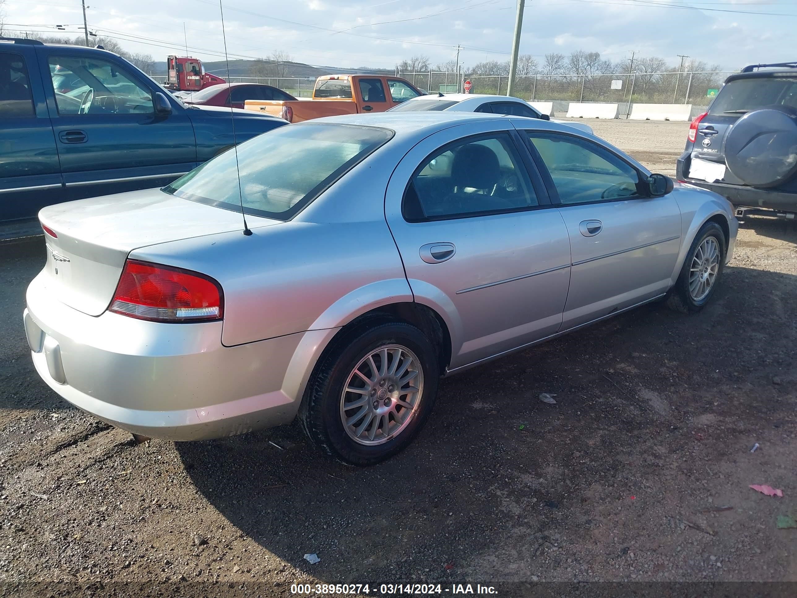 Photo 3 VIN: 1C3EL46X36N226445 - CHRYSLER SEBRING 