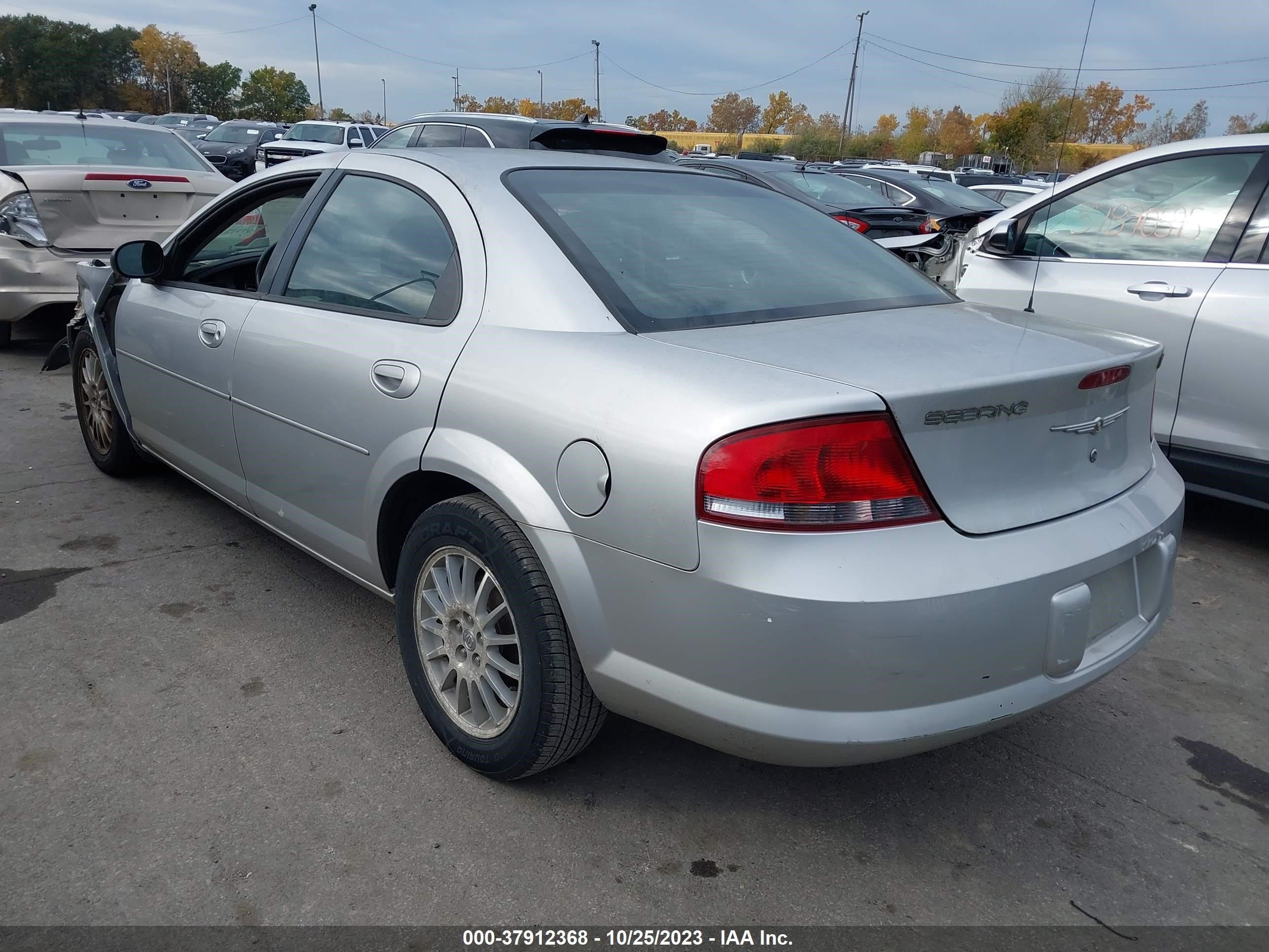 Photo 2 VIN: 1C3EL46X66N246978 - CHRYSLER SEBRING 