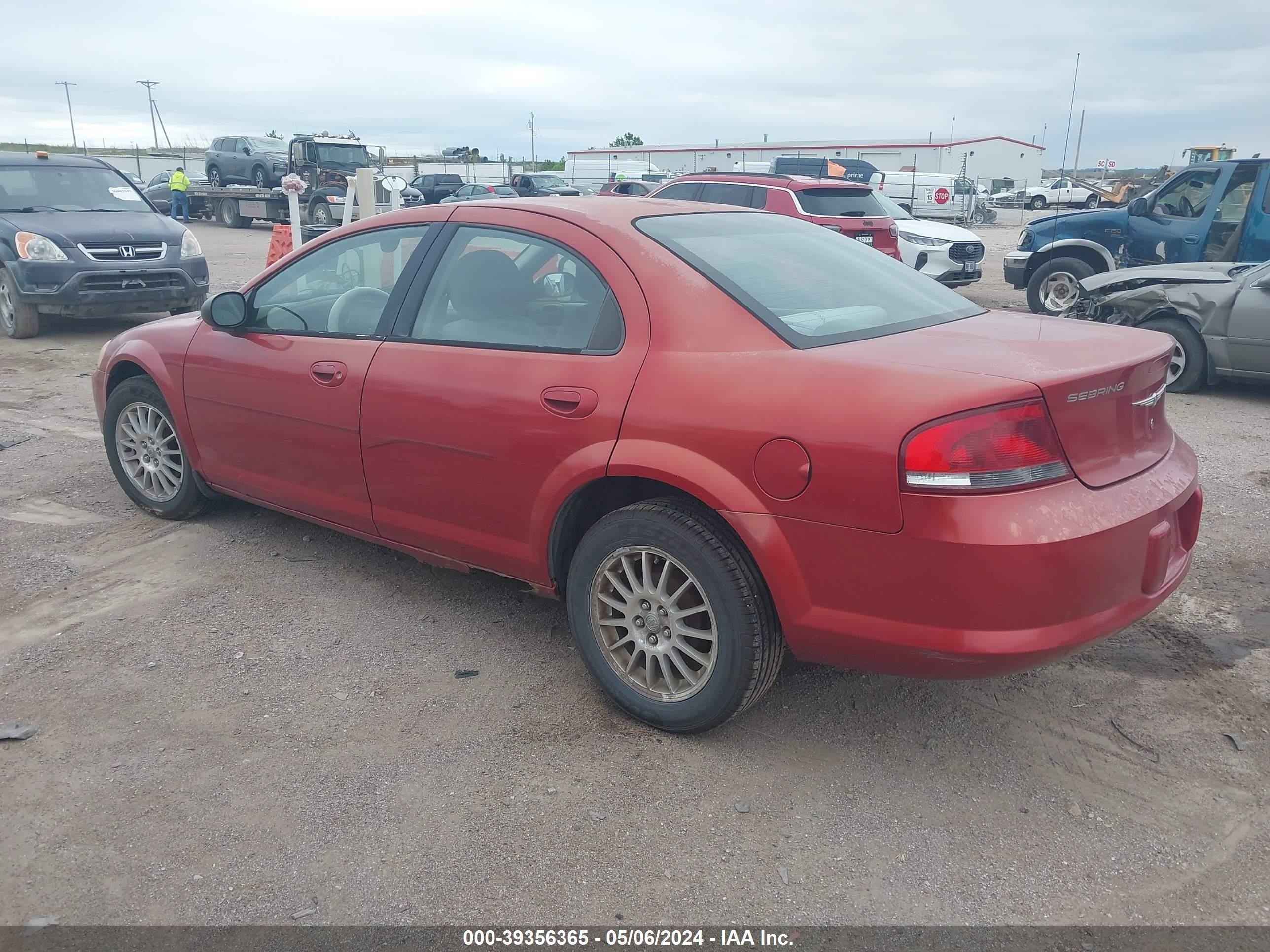 Photo 2 VIN: 1C3EL46X74N171981 - CHRYSLER SEBRING 