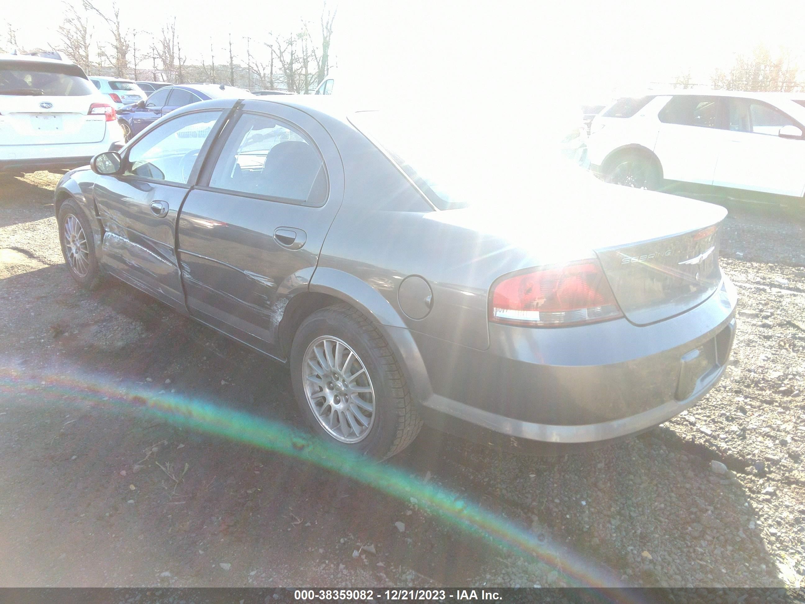 Photo 2 VIN: 1C3EL46X75N581052 - CHRYSLER SEBRING 