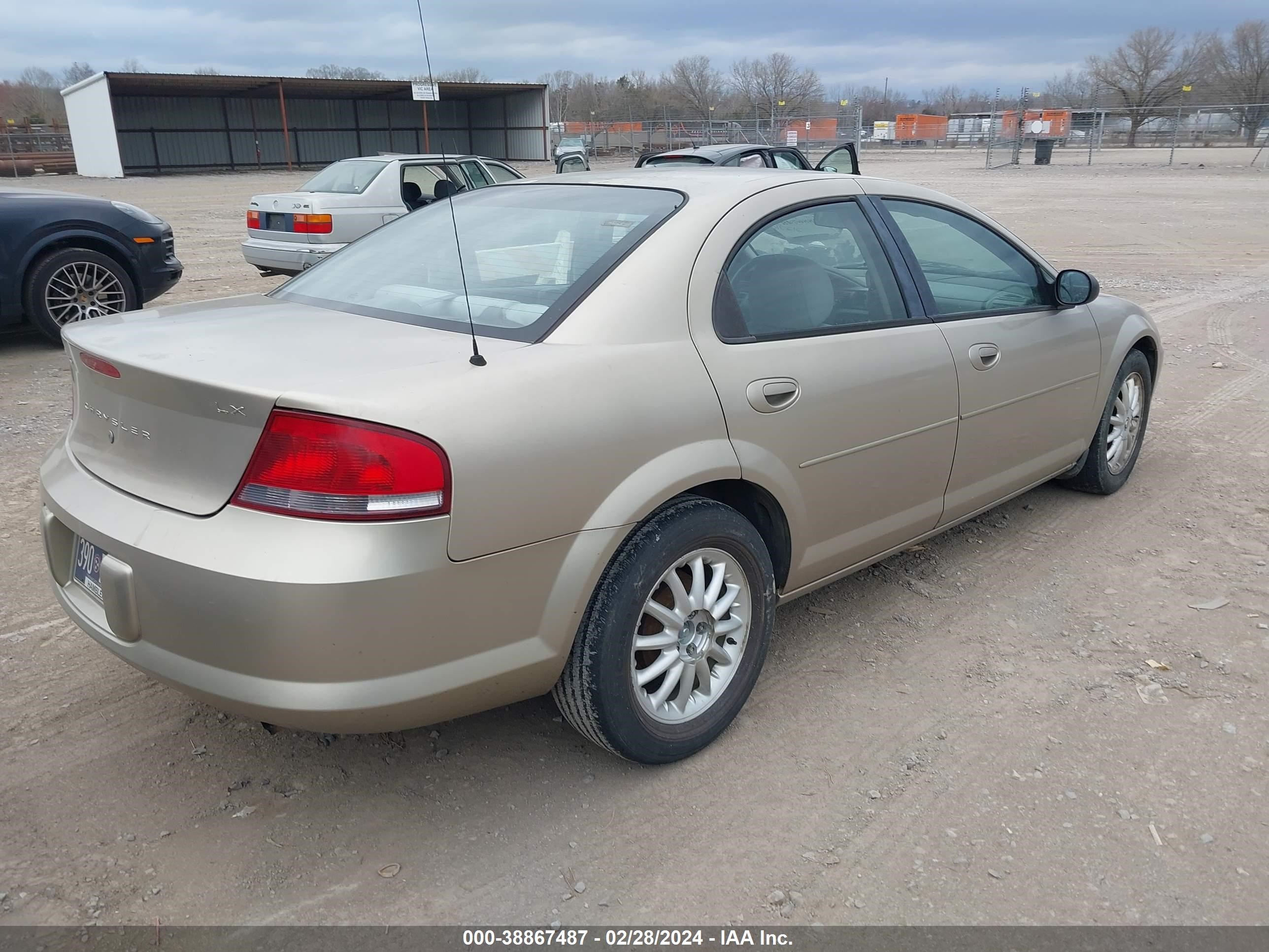 Photo 3 VIN: 1C3EL46XX3N559740 - CHRYSLER SEBRING 