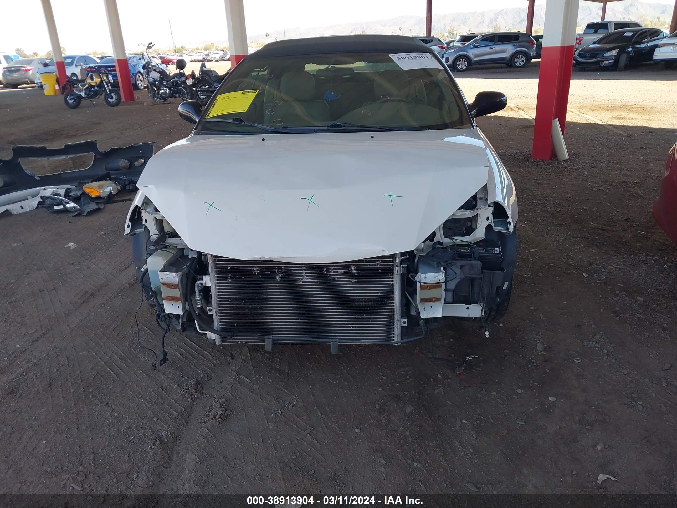 Photo 12 VIN: 1C3EL55R14N180264 - CHRYSLER SEBRING 