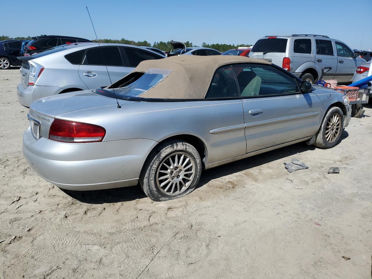 Photo 2 VIN: 1C3EL55R35N538109 - CHRYSLER SEBRING 