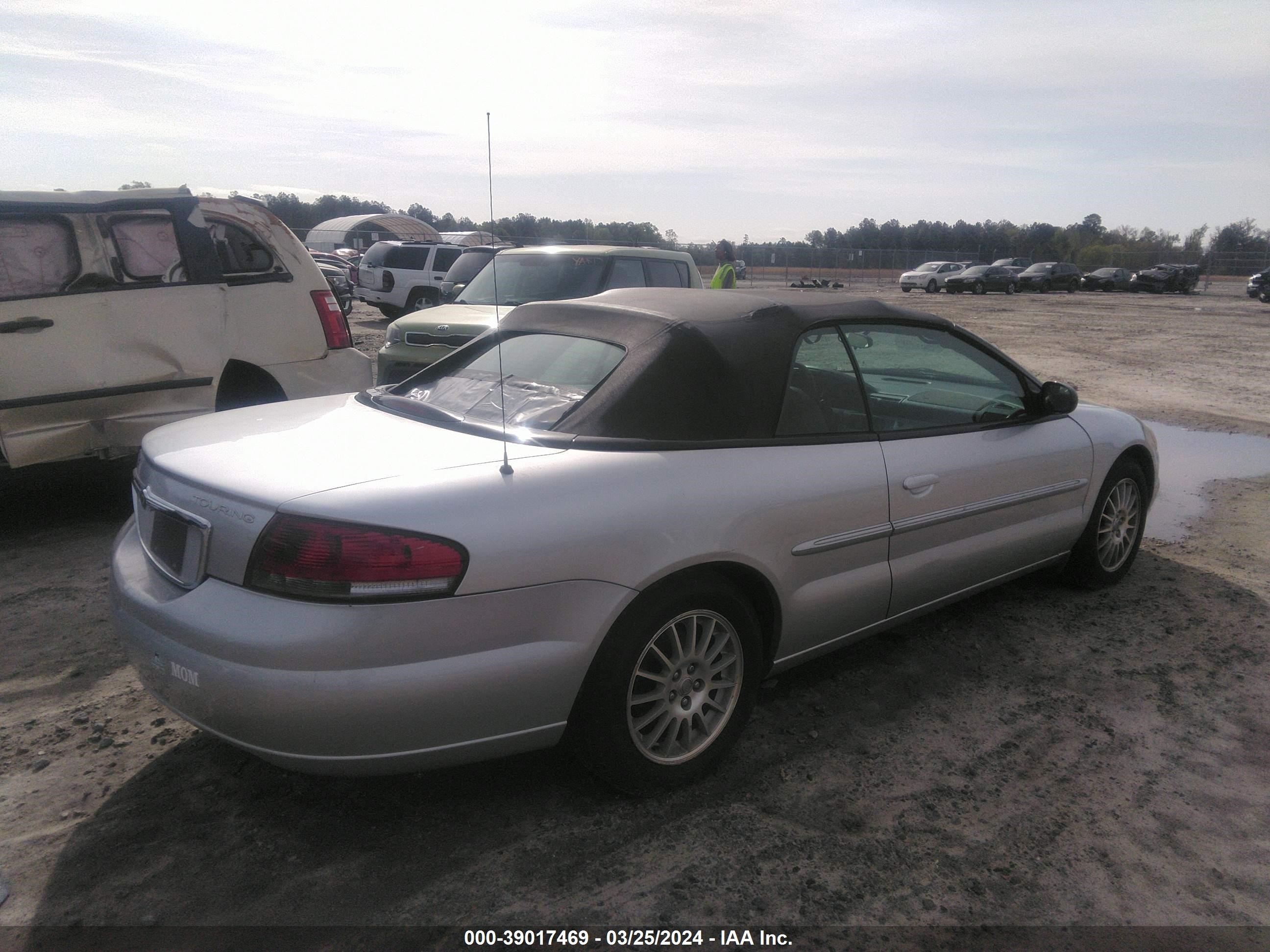 Photo 3 VIN: 1C3EL55R75N576569 - CHRYSLER SEBRING 