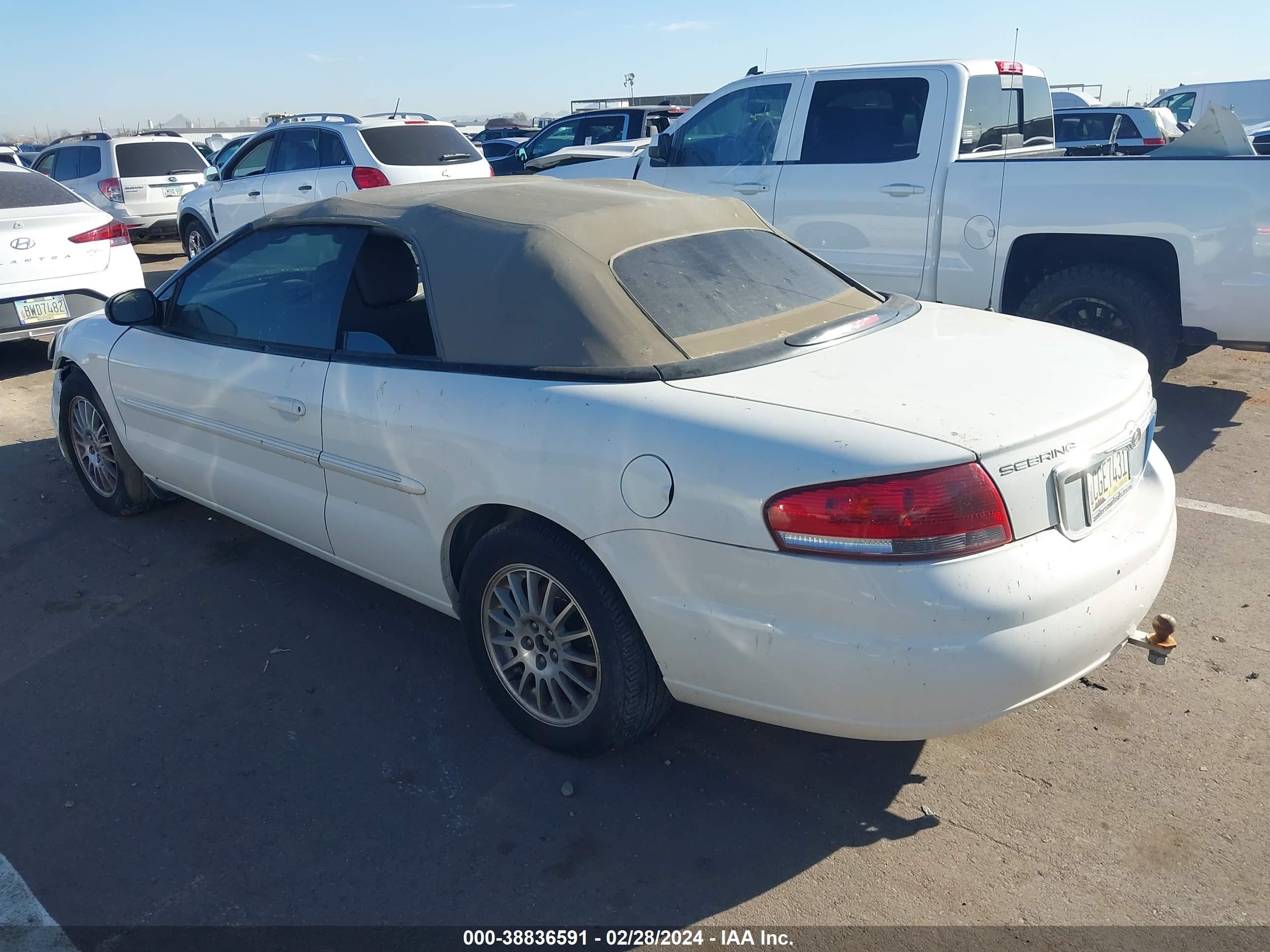 Photo 2 VIN: 1C3EL55R76N285782 - CHRYSLER SEBRING 